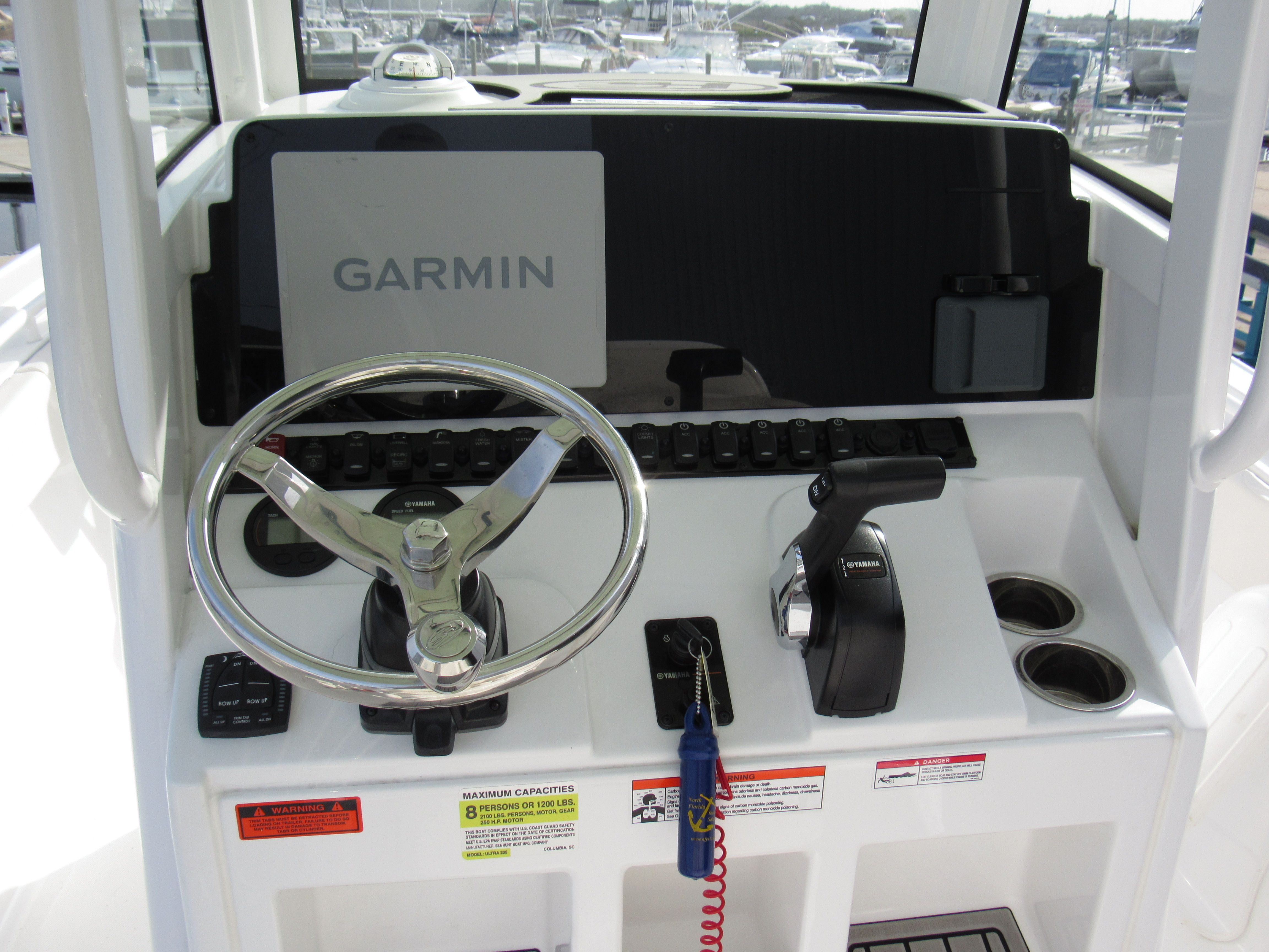 2025 Sea Hunt 235SE - 6
