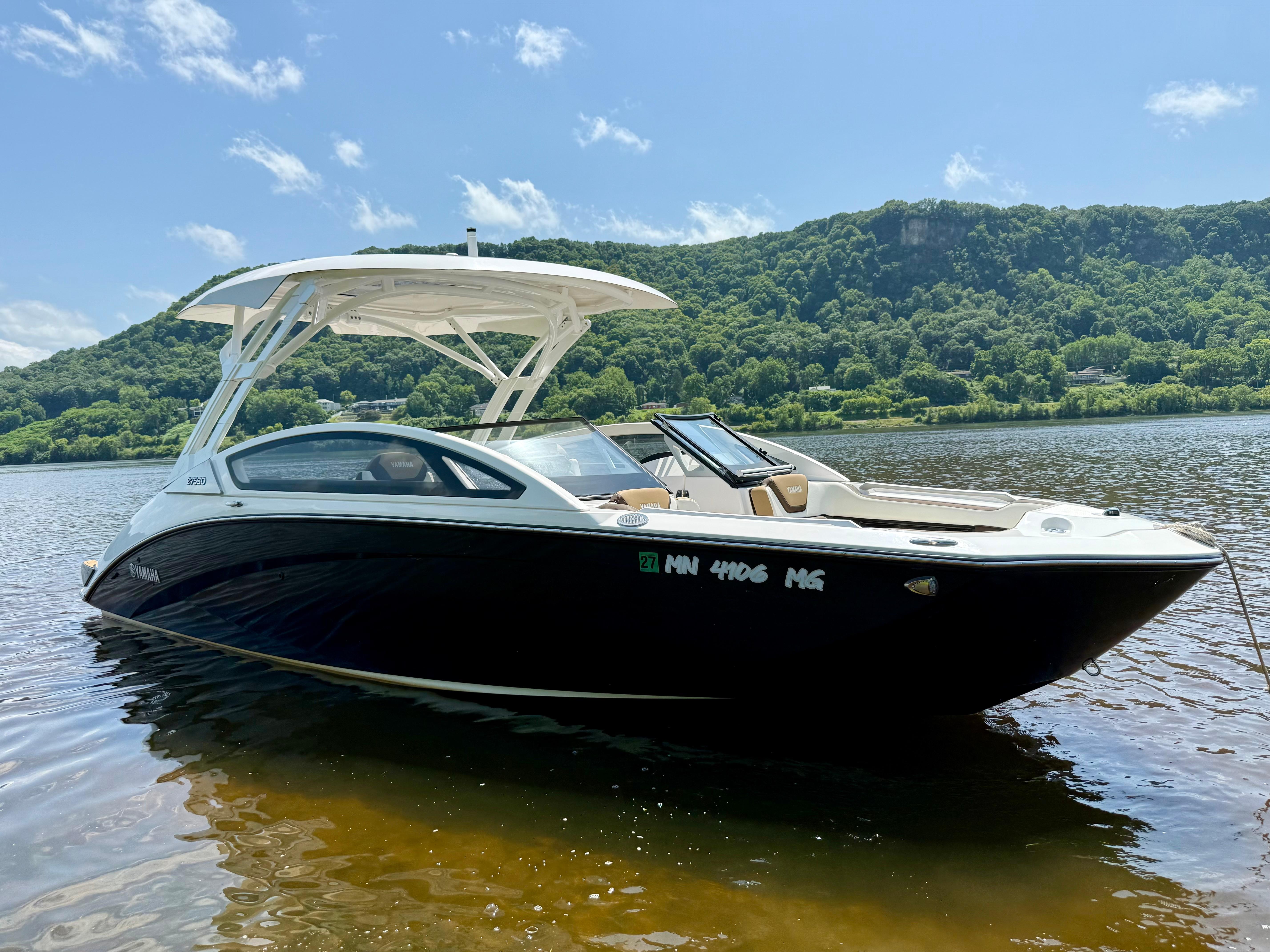 2022 Yamaha Boats 275SD - 3