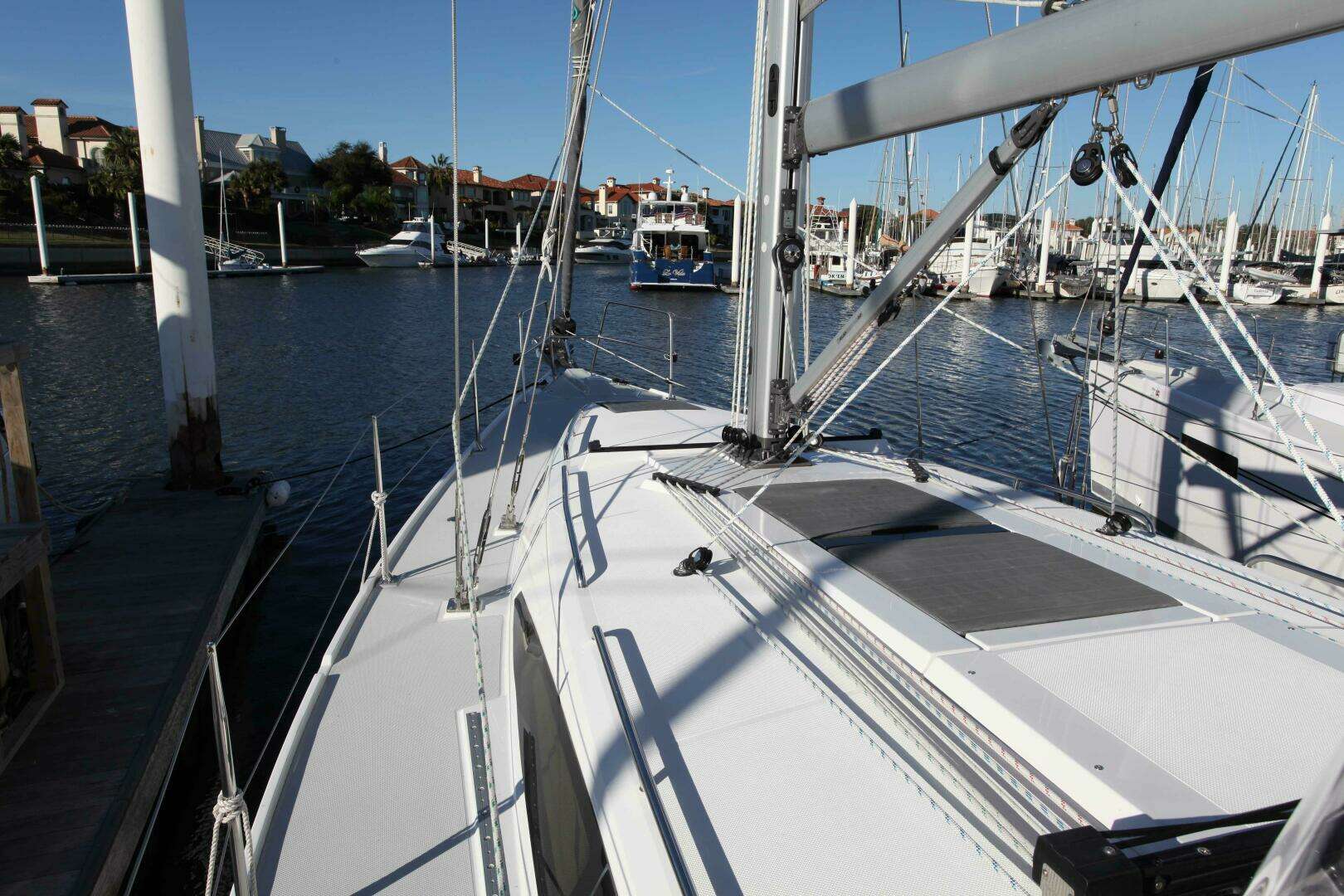 2025 Catalina 426 - Image 79