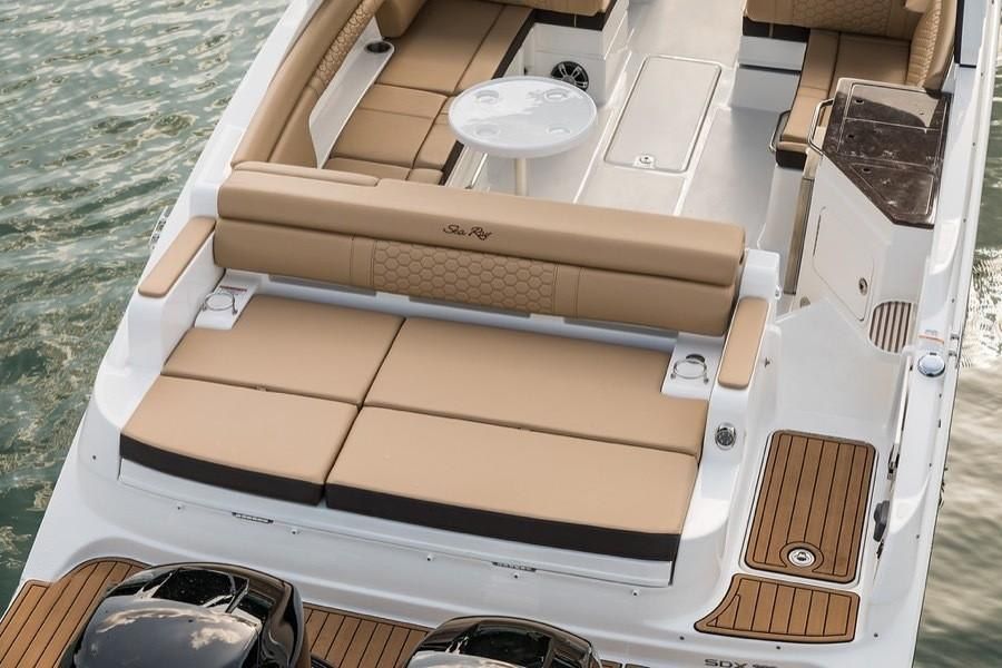 2023-Sea-Ray-SDX-290-Outboard-MarineMax