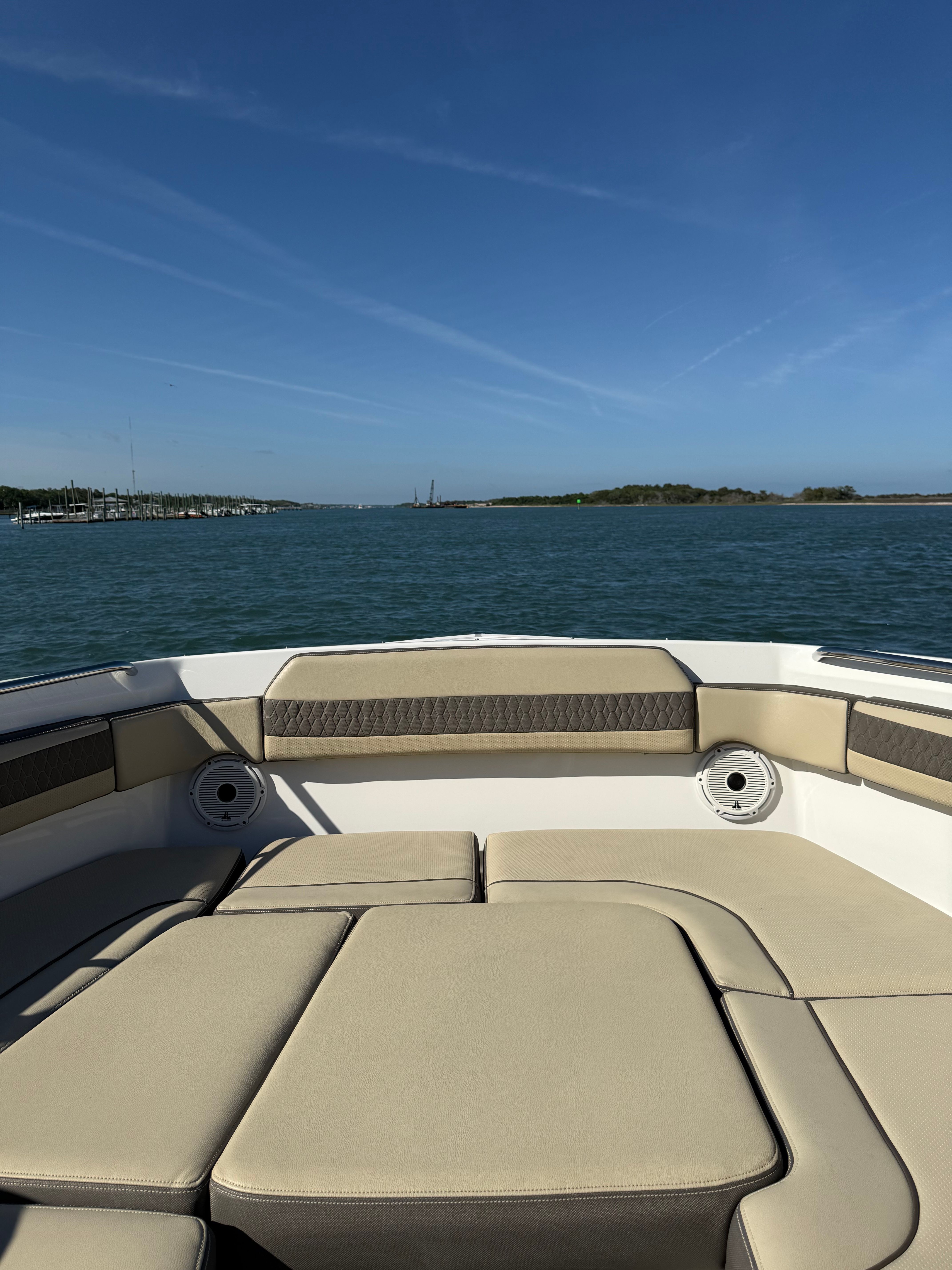 2020 Pursuit DC 365 Dual Console - 13