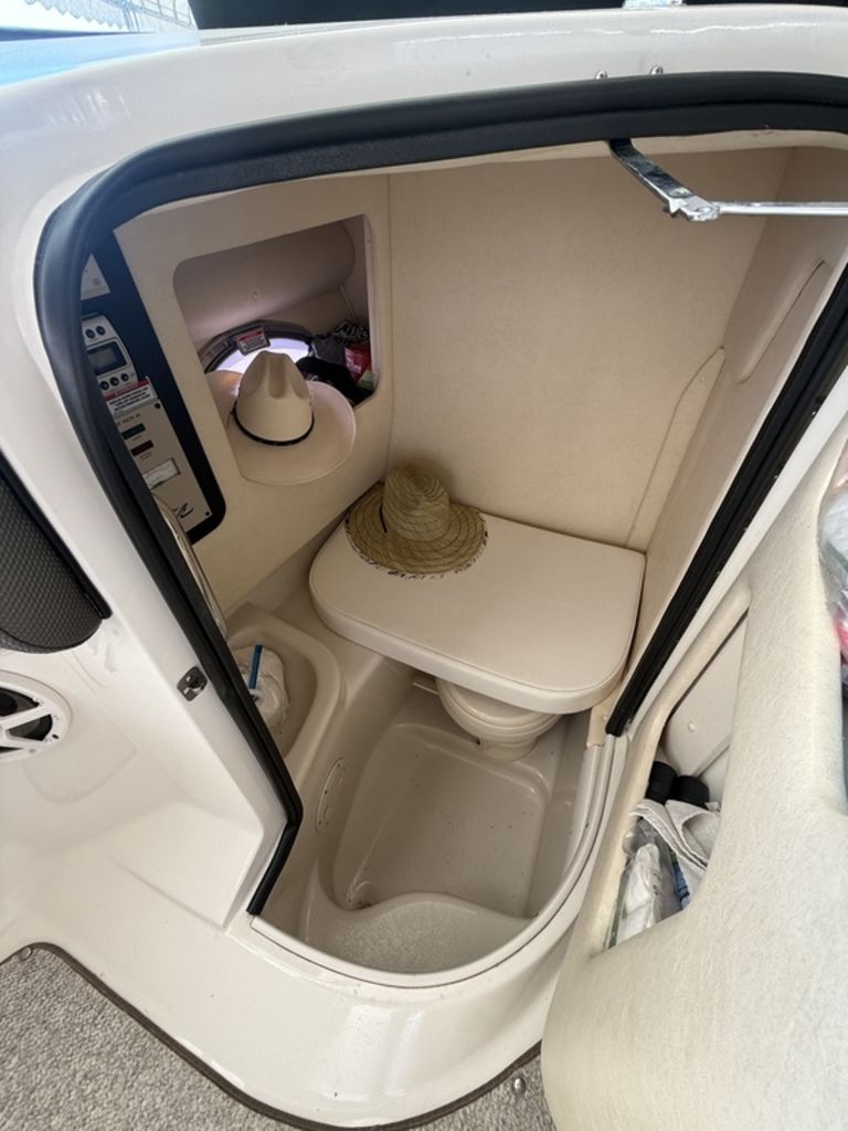 2007 Sea Ray 290 SLX - 19