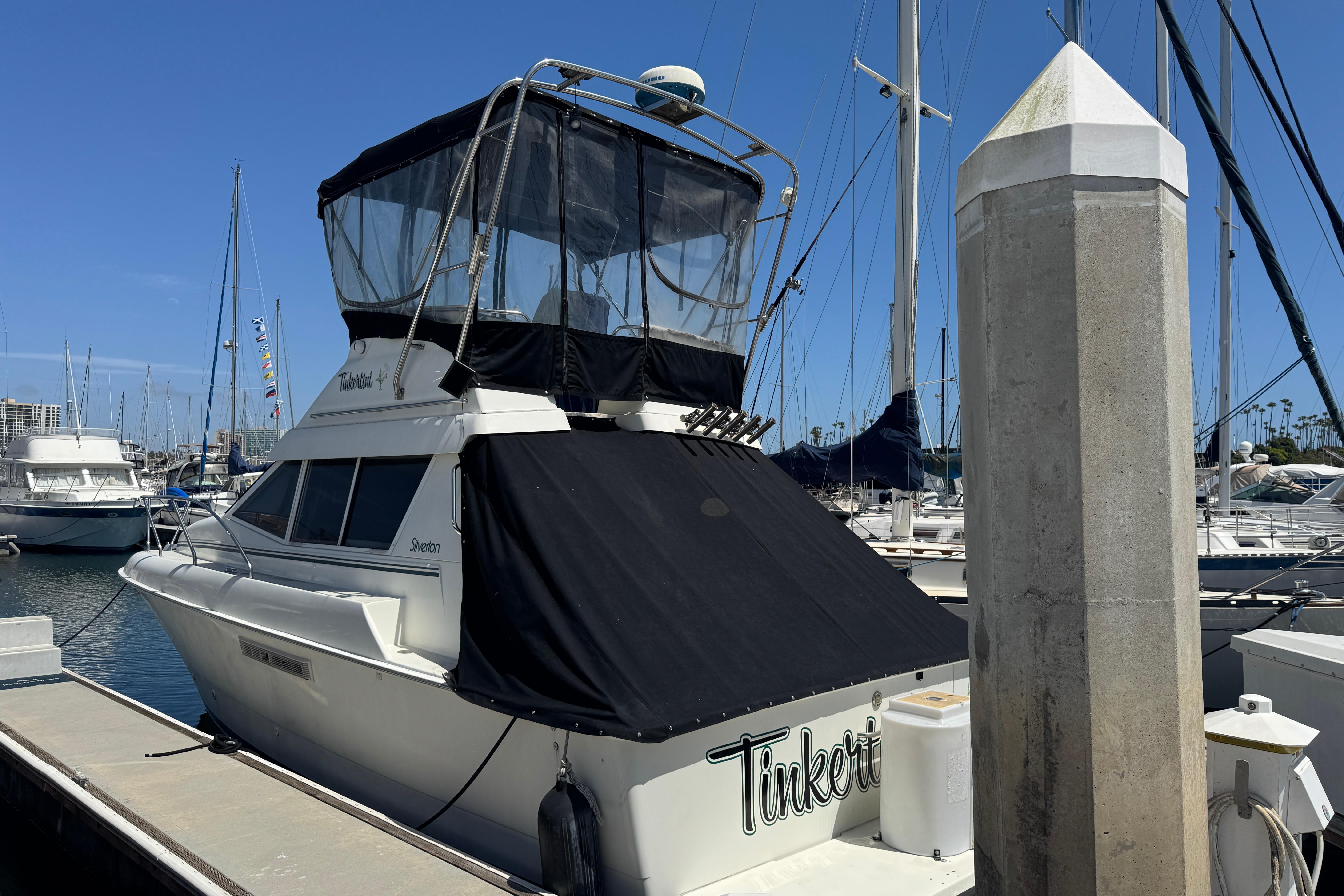 1995 Silverton 31 Convertible