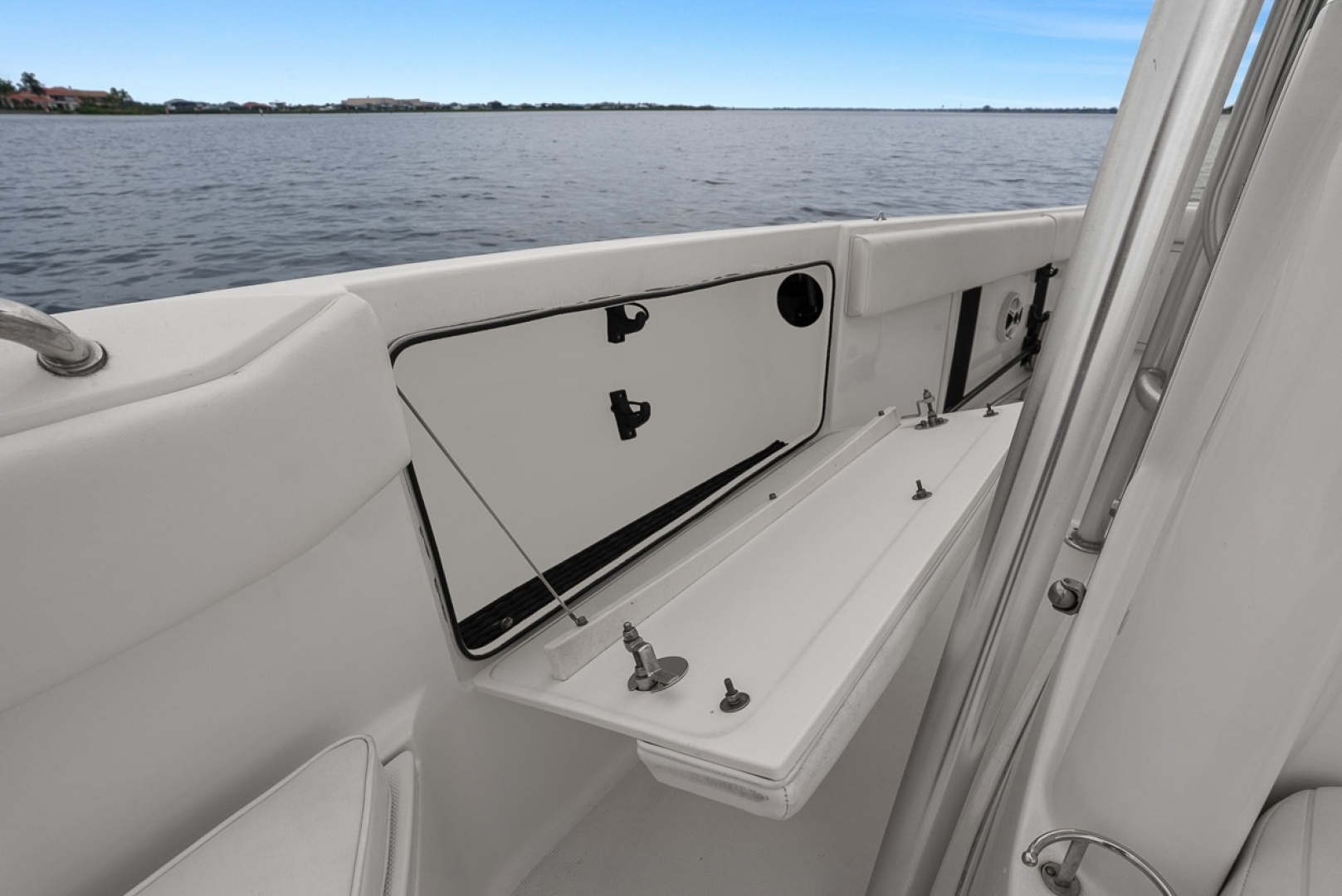2013 Robalo R260 - Image 13