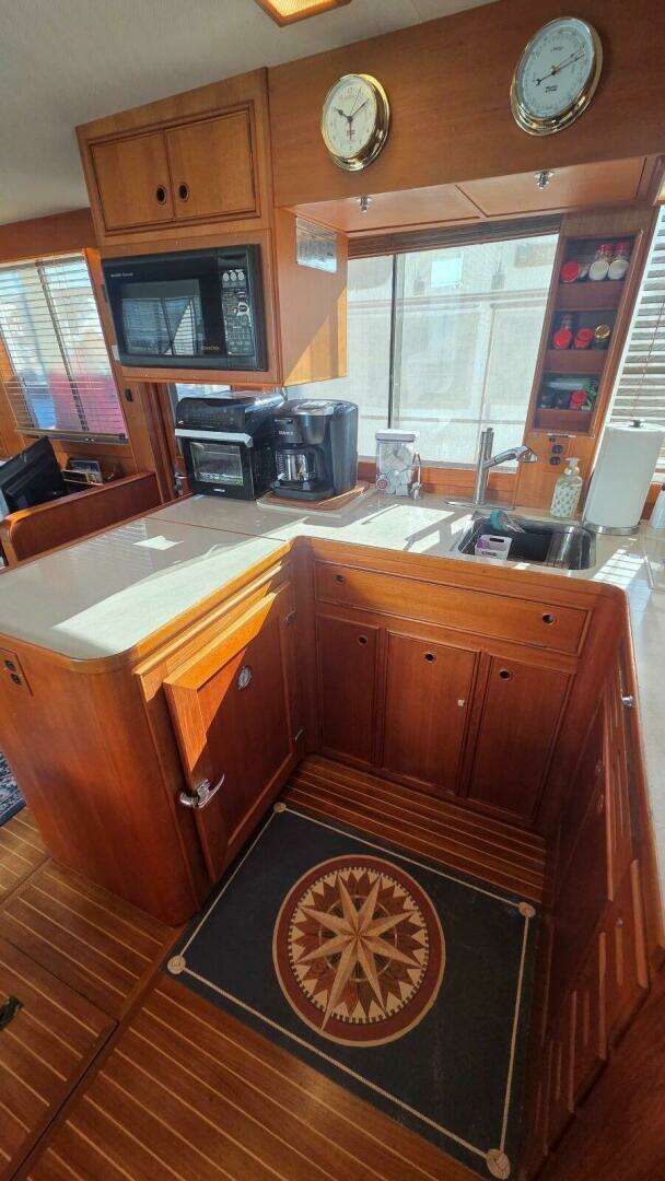 1997 Grand Banks 49 Classic - Image 29