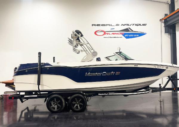 2022 MasterCraft NXT24