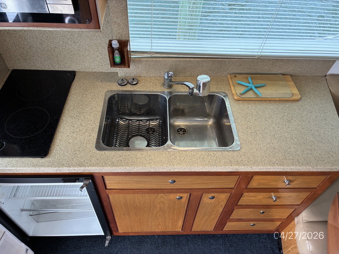 2005 Luhrs Convertible - Image 26