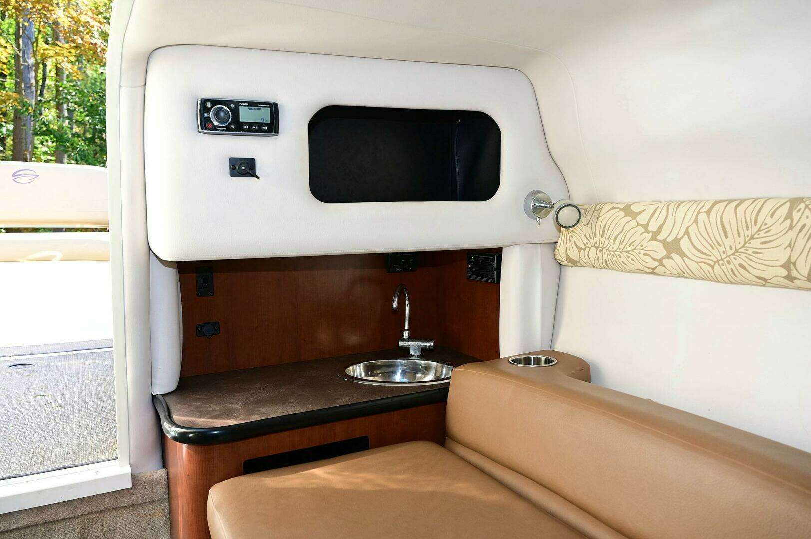 2015 Crownline 236 SC - Image 118