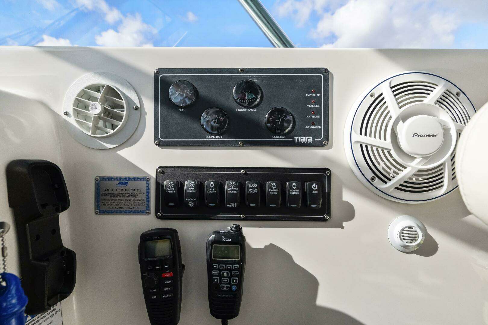 2007 Tiara Yachts 4200 Open - Image 32