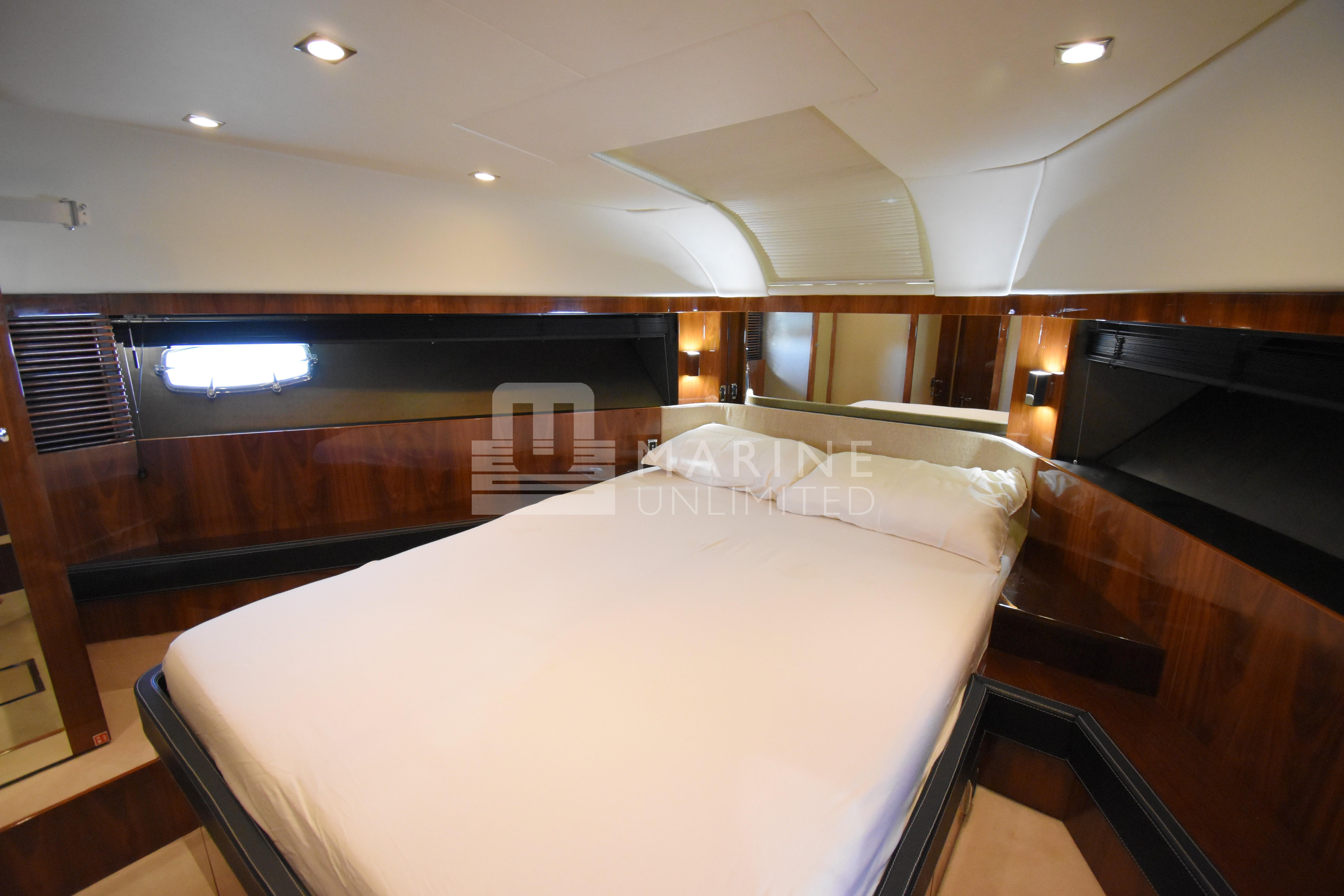 2010 Fairline Squadron 55 - 54