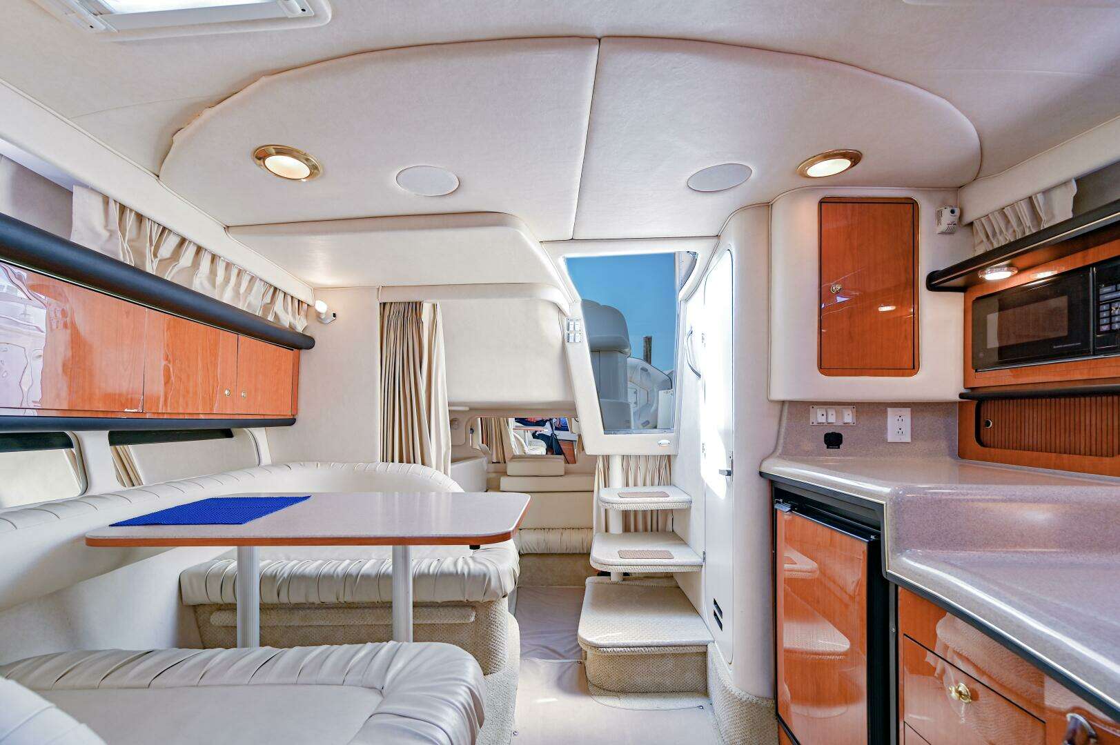 2001 Sea Ray — - Image 18