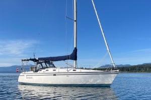 1988 Hunter 33