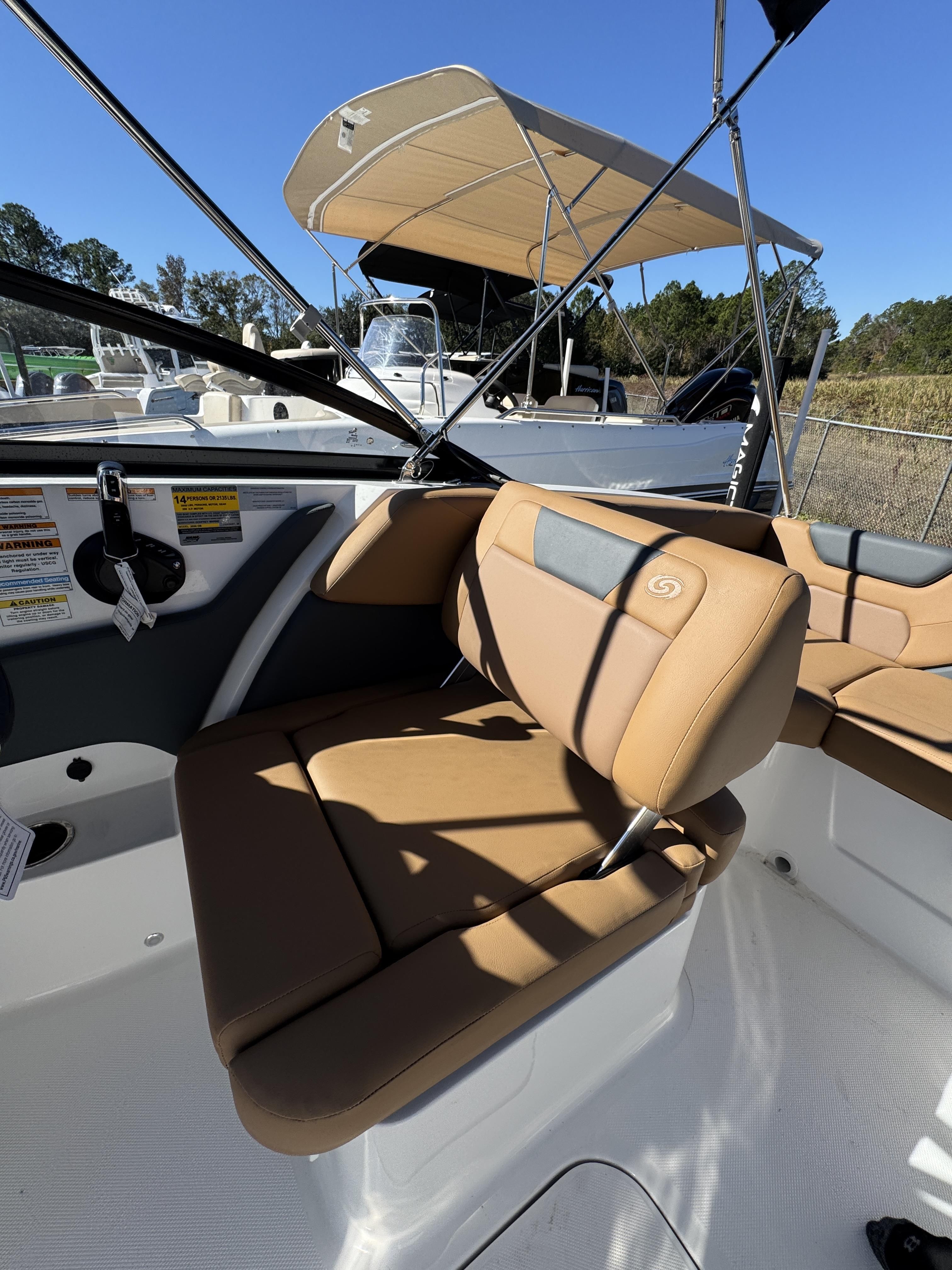 2026 Hurricane SunDeck OB SD 2050 OB - 18