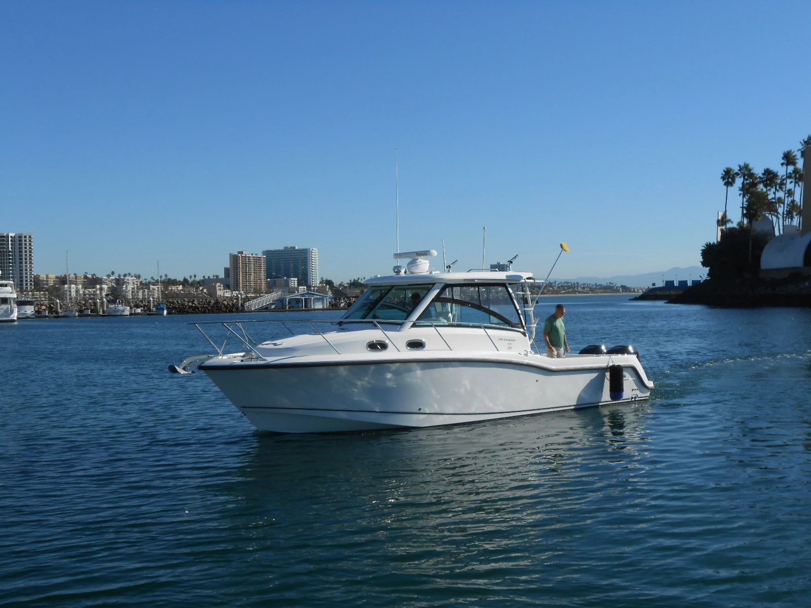2013 Boston Whaler Conquest 315