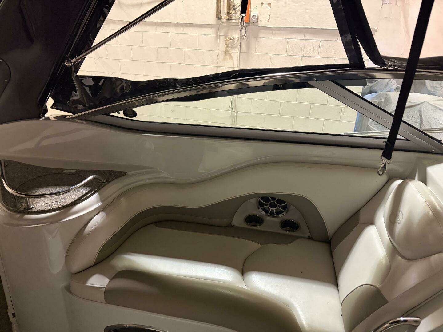 2019 Crownline 264 CR - Image 7