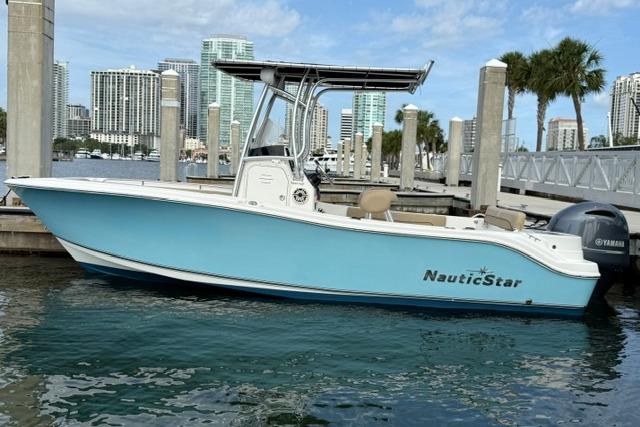 2019 NauticStar 20 XS
