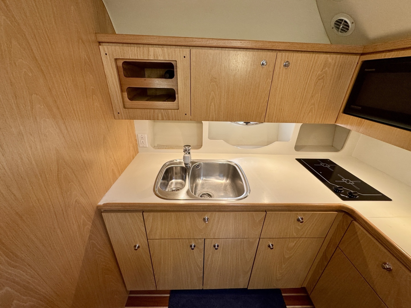 1999 Tiara Yachts 4100 Open - Image 40