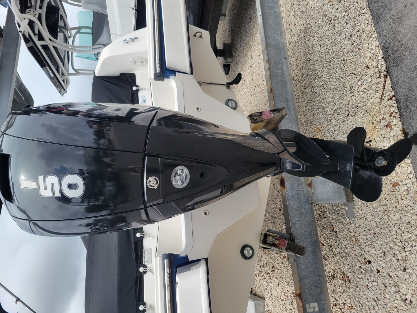 2023 Bayliner DX 2200 - Image 3