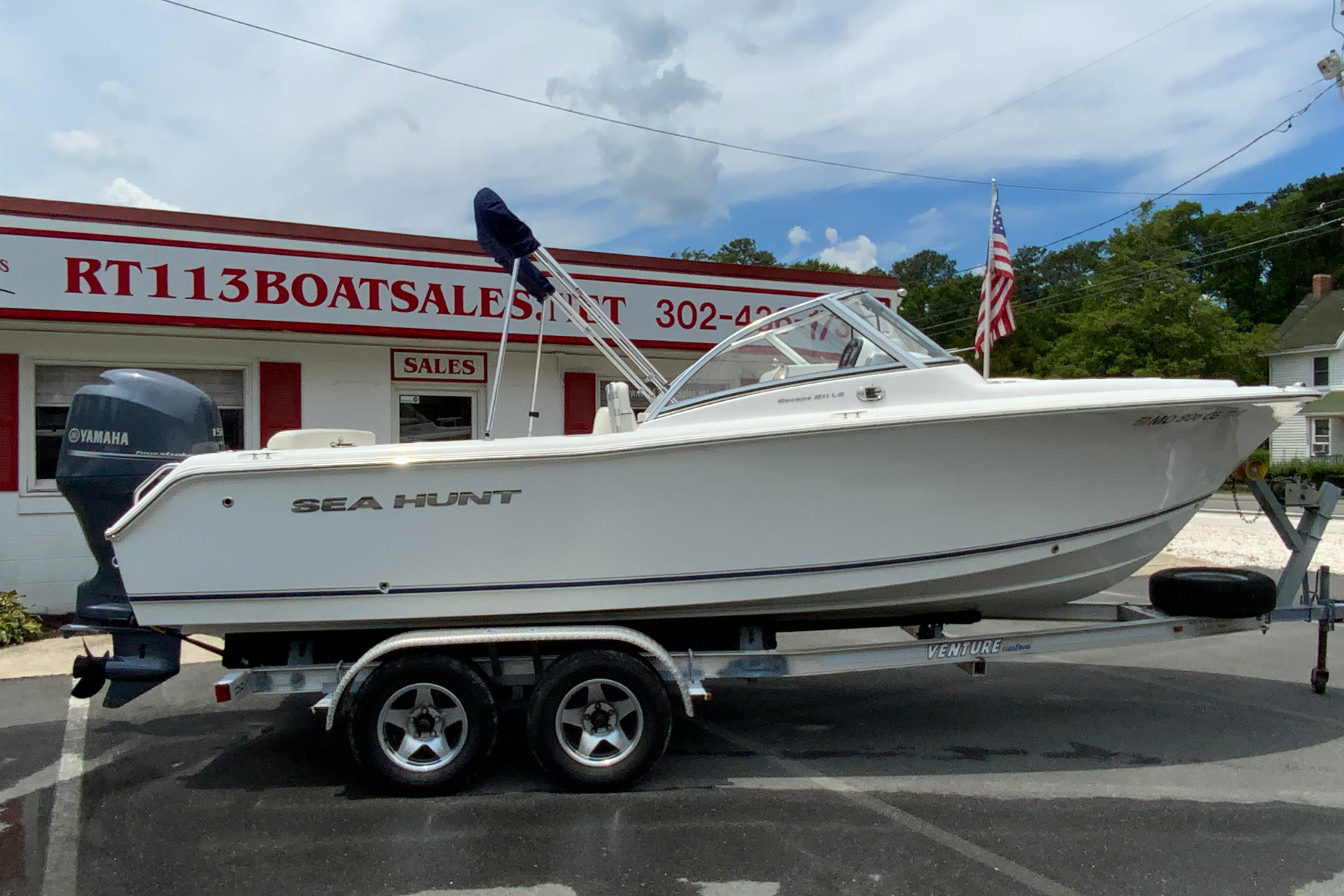 2014 Sea Hunt Escape 211 LE