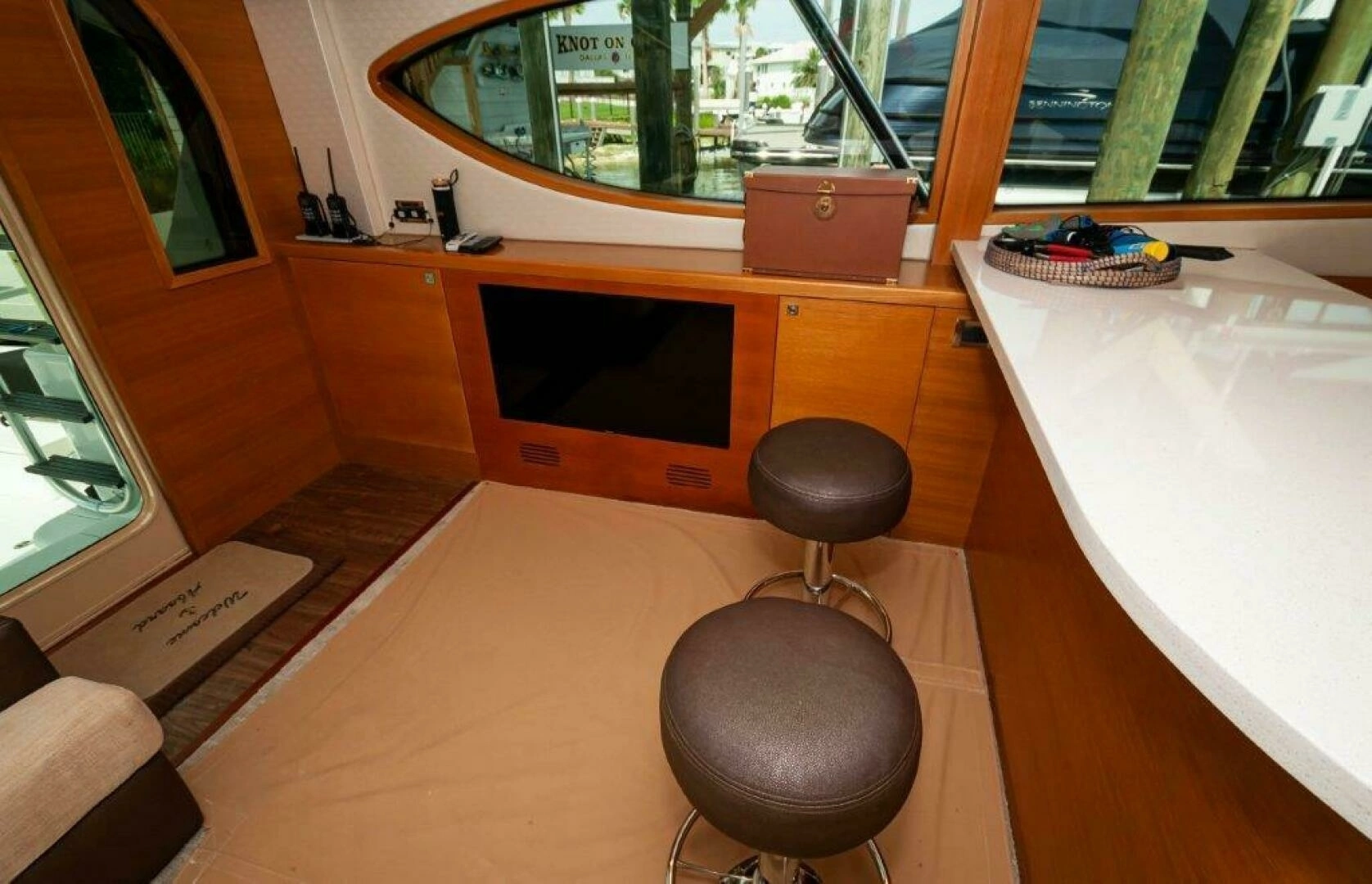 2016 Hatteras GT60 - Image 11