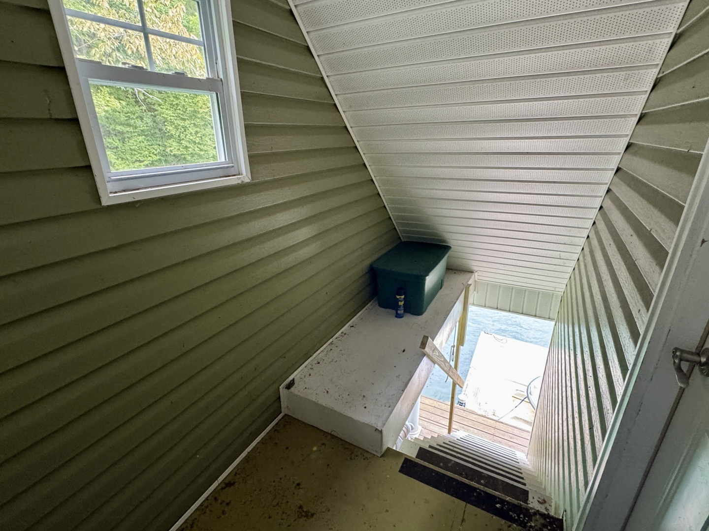 2006 Custom 20 x 43 Floating Cabin - Approx 812sqft - Image 81
