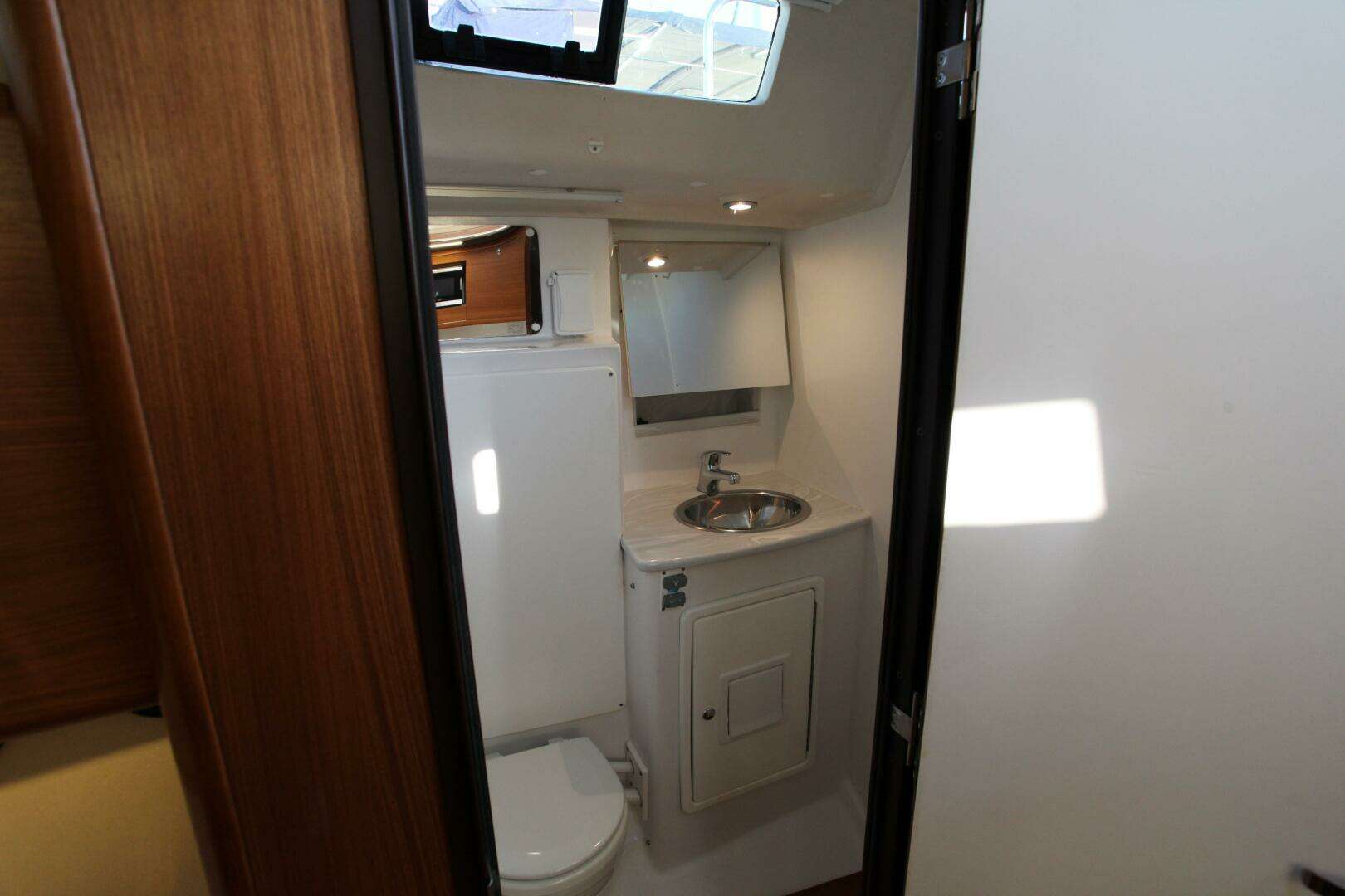 2025 Catalina 426 - Image 162