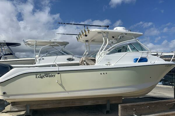 2003 Edgewater 265 Express