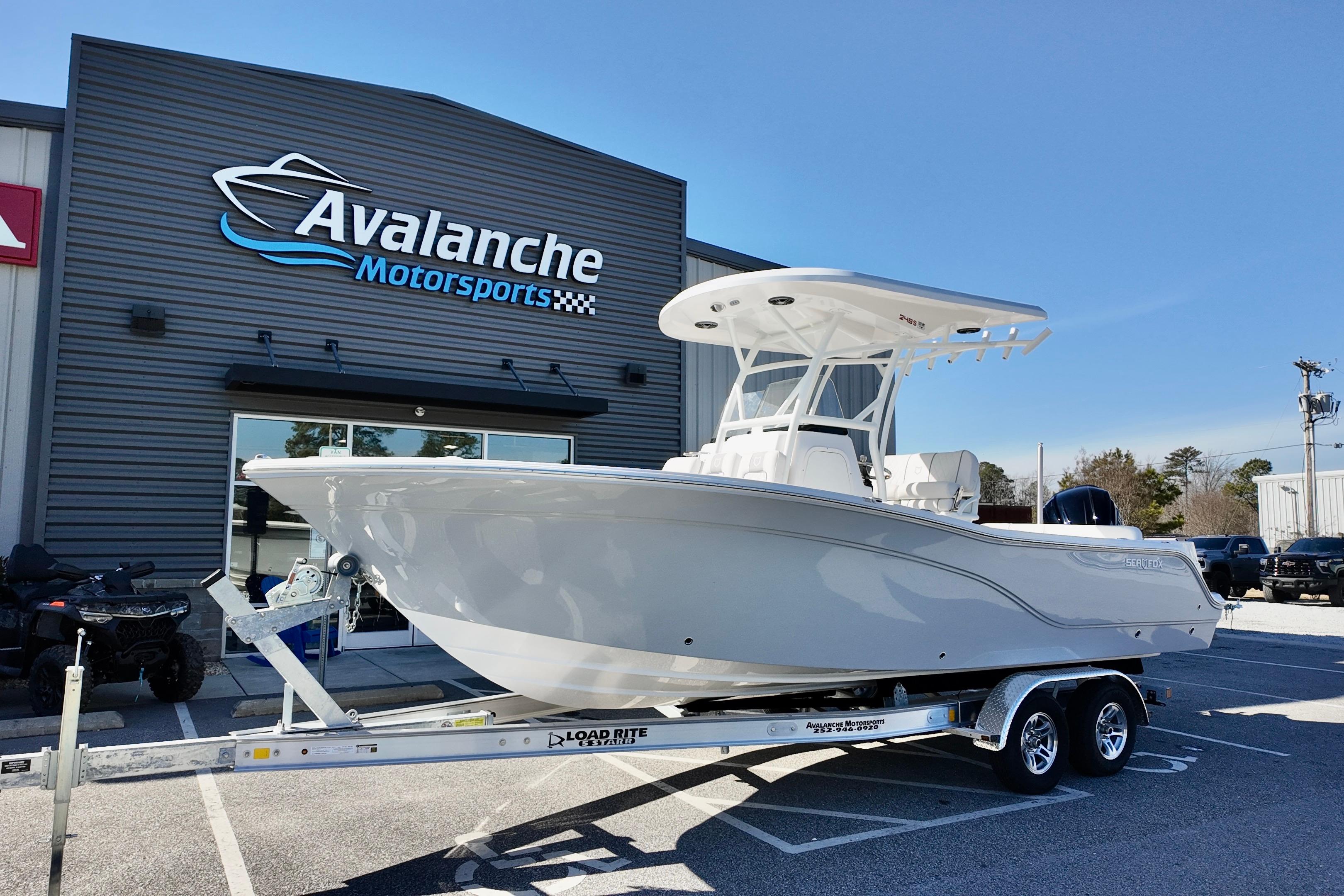 2026 Sea Fox 248 Side Console