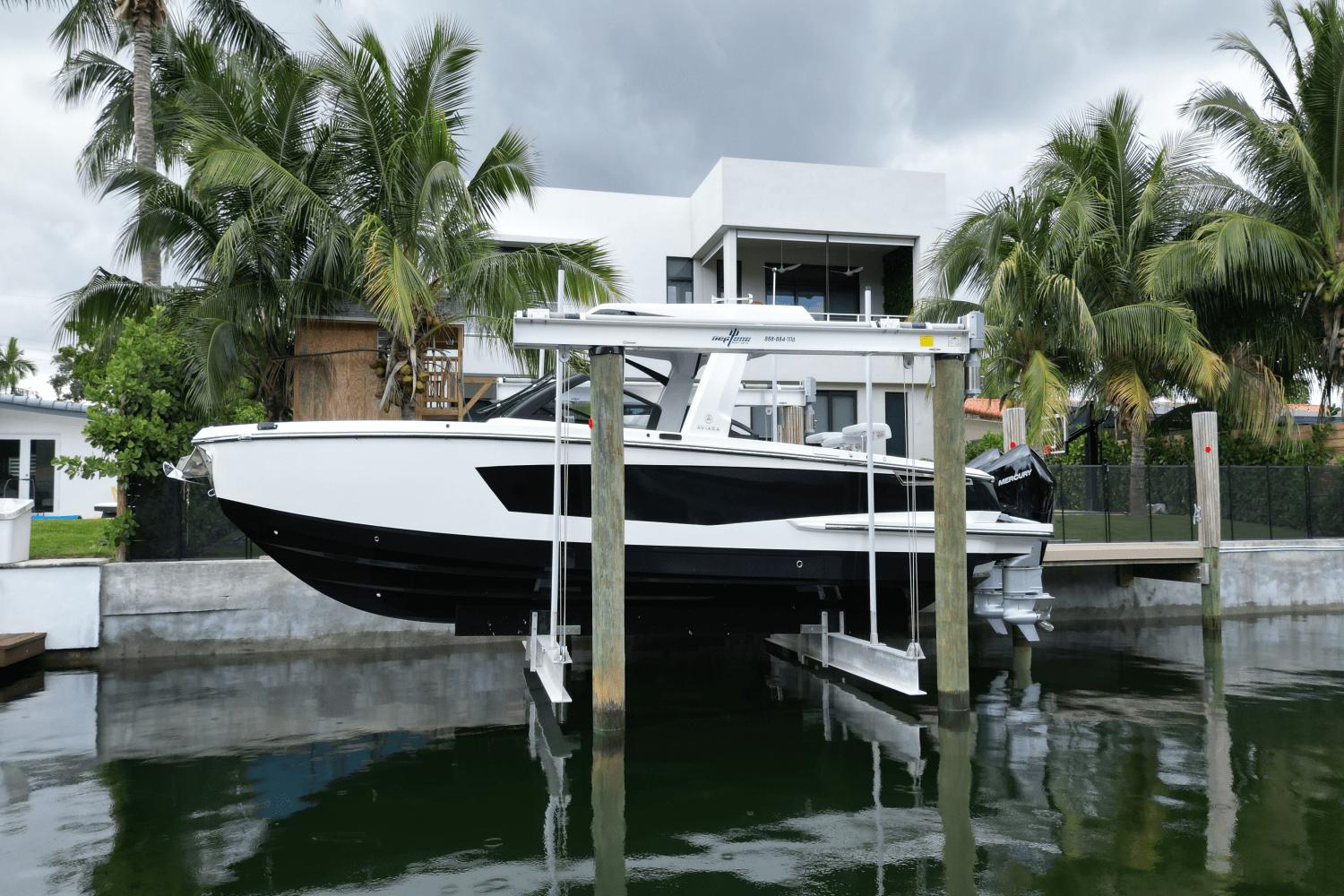 2023 Aviara AV32 OB