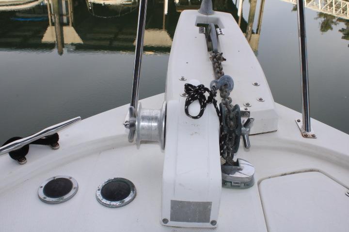 Bow of 1992 Bayliner 3288 Motoryacht with anchor chain and winch system.