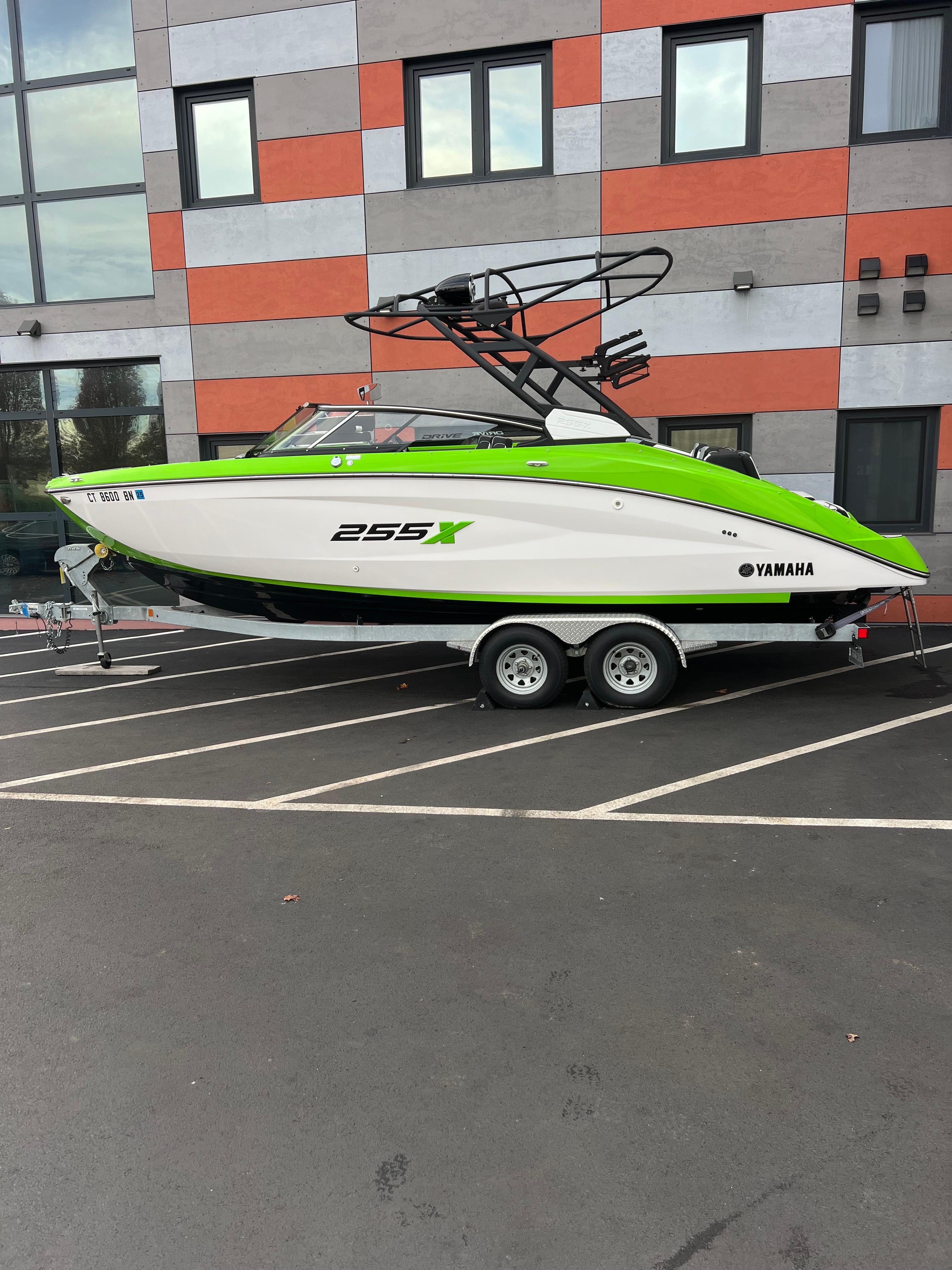 2022 Yamaha Boats 255XD