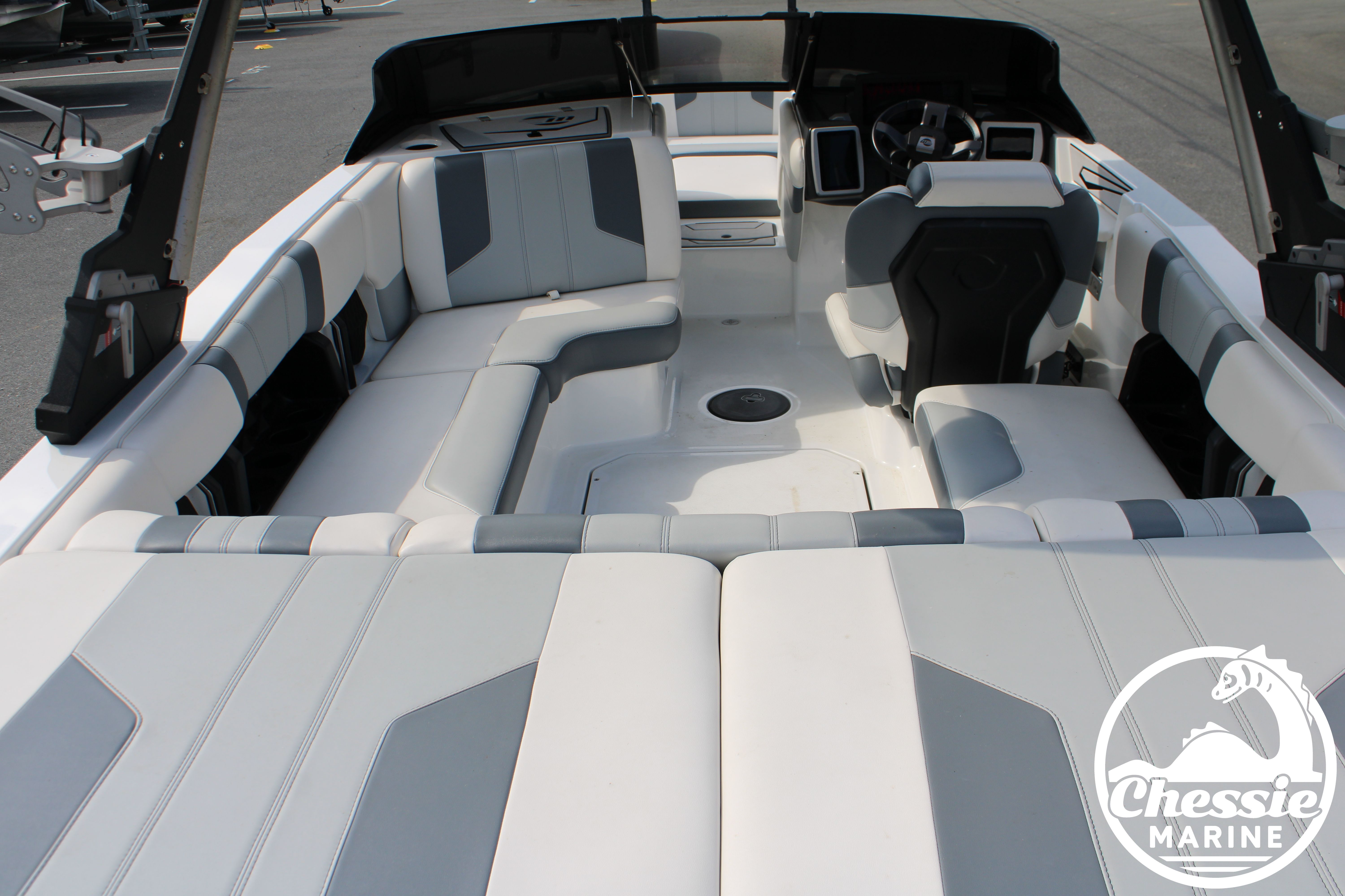 2024 Malibu Wakesetter 21 LX-r - 9