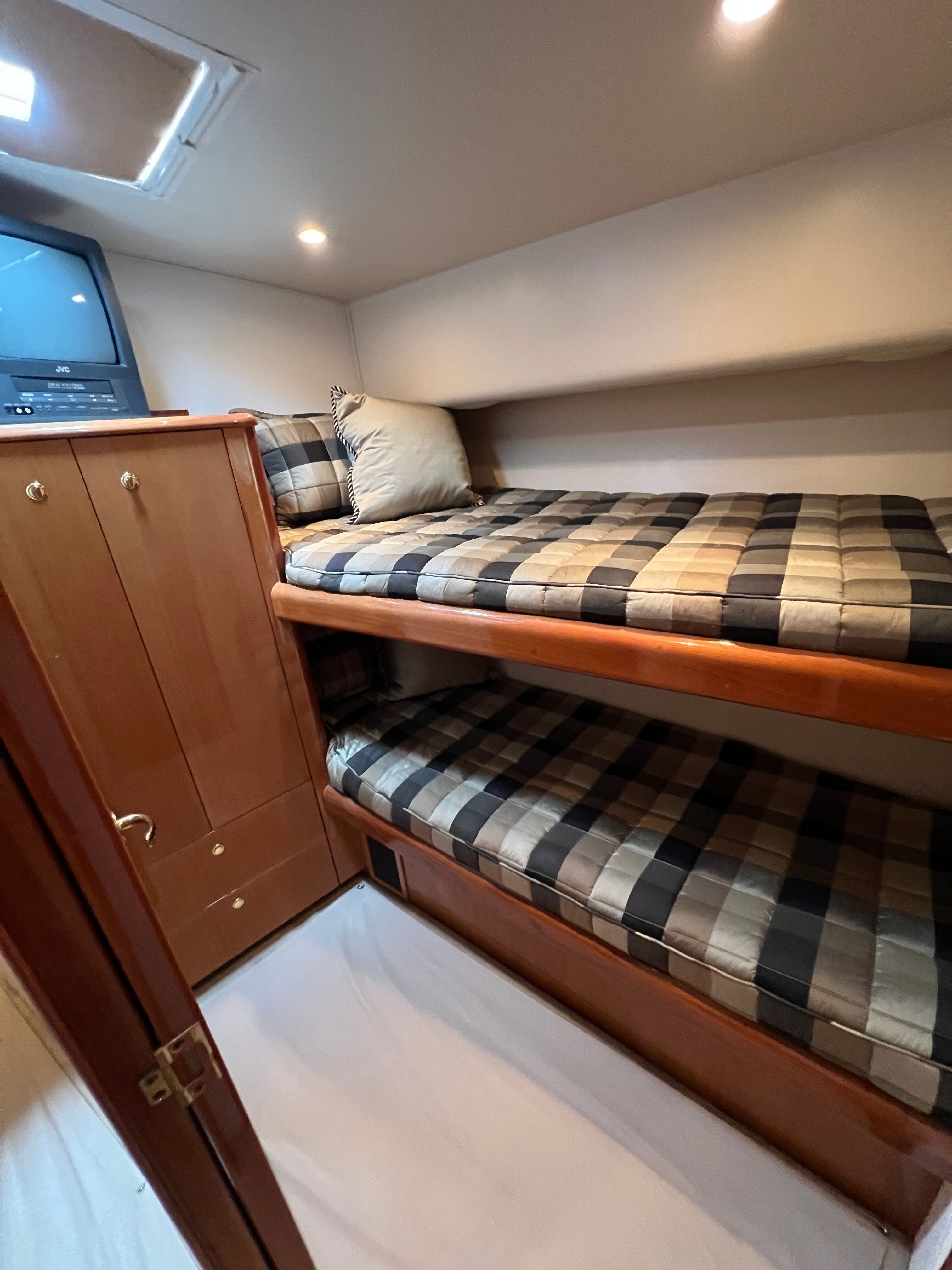 2002 Viking 61 Enclosed Bridge - 70