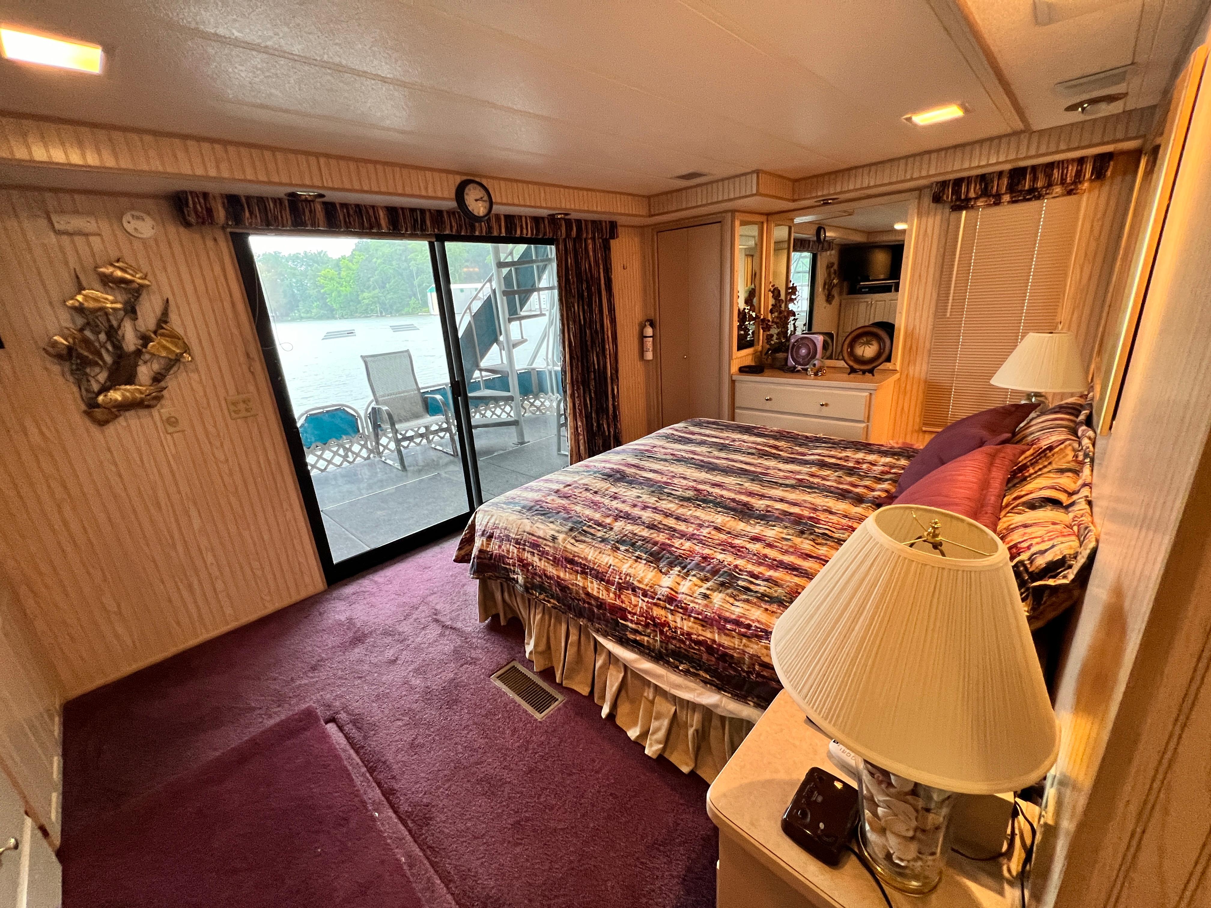 1997 Lakeview 79 x 18 Houseboat - 37