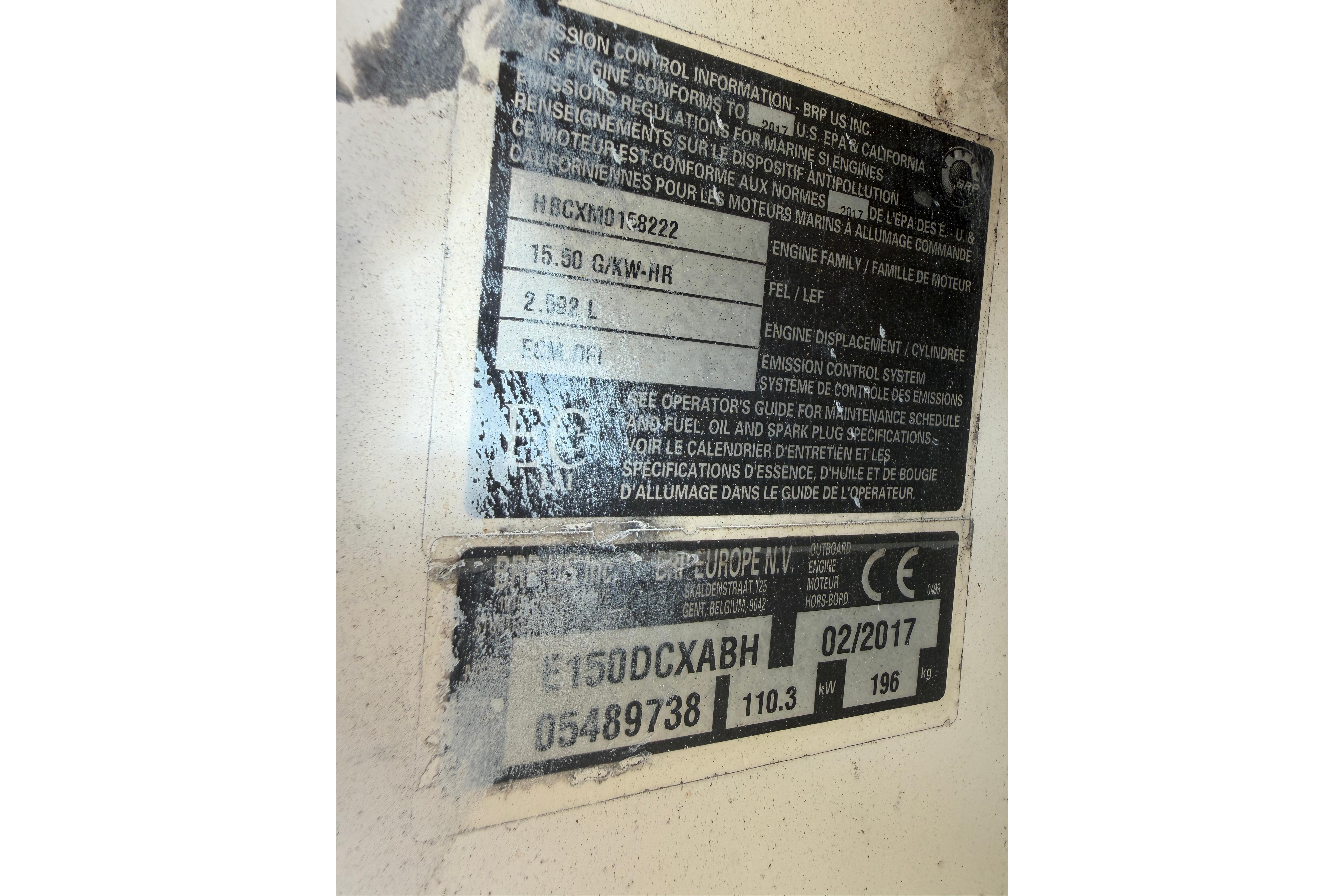Label on 1987 Grady-White Seafarer 226, displaying engine specifications and compliance details.