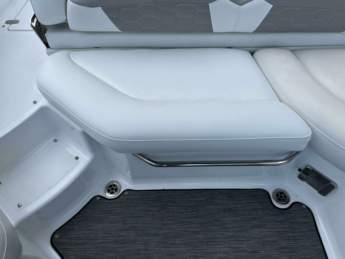 2020 Four Winns HD 240 OB - Image 45
