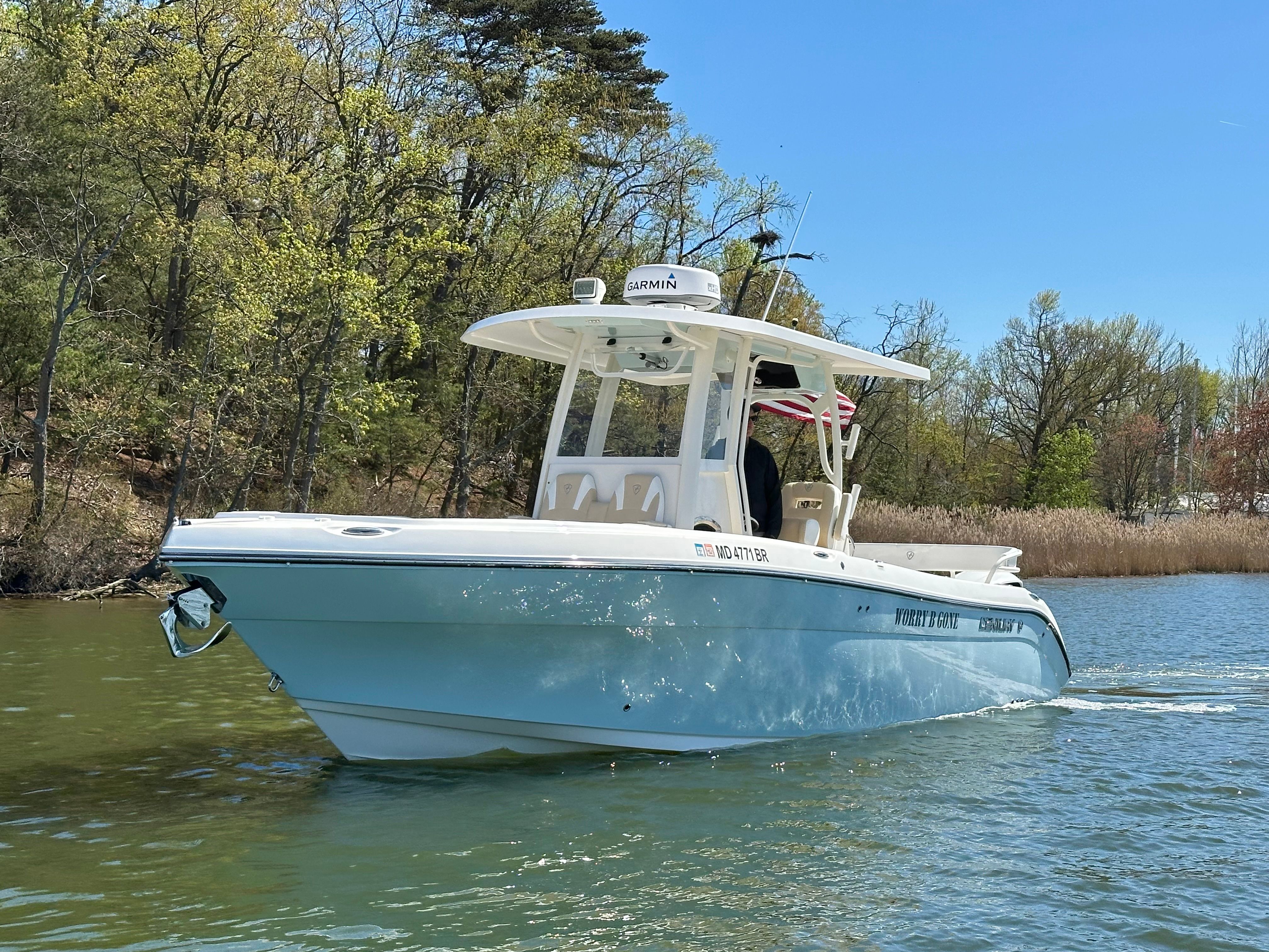 2021 Century 2900 Center Console