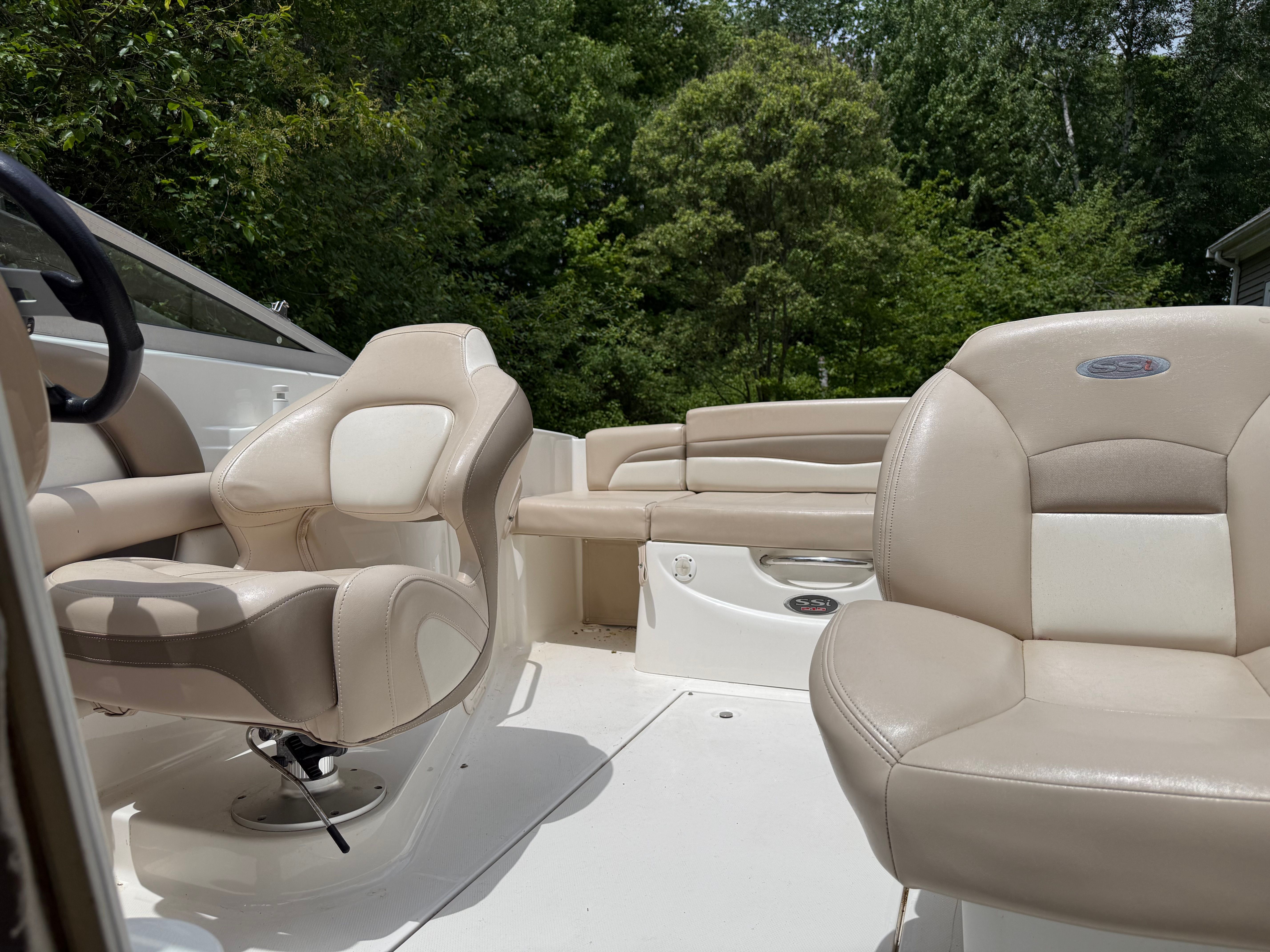 2011 Chaparral 215 SSi - 14
