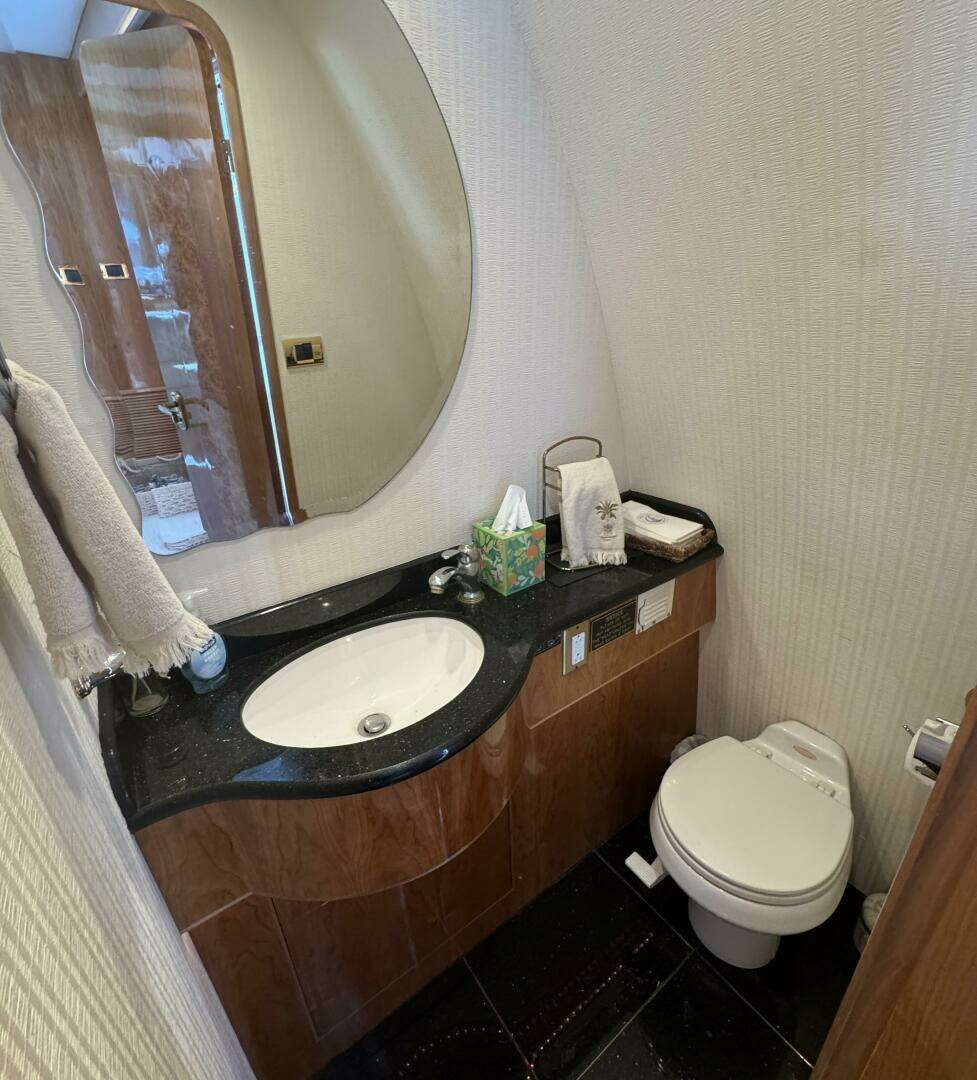 2004 Altima 55 Pilothouse - Image 29