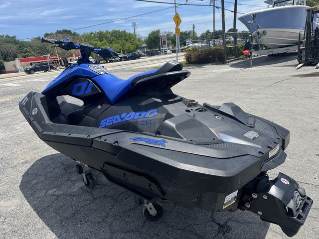 2023 Sea-Doo Spark Trixx 2-up Rotax 900 H.O. ACE IBR - 7