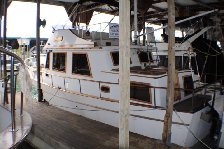1977 CHB Double Cabin