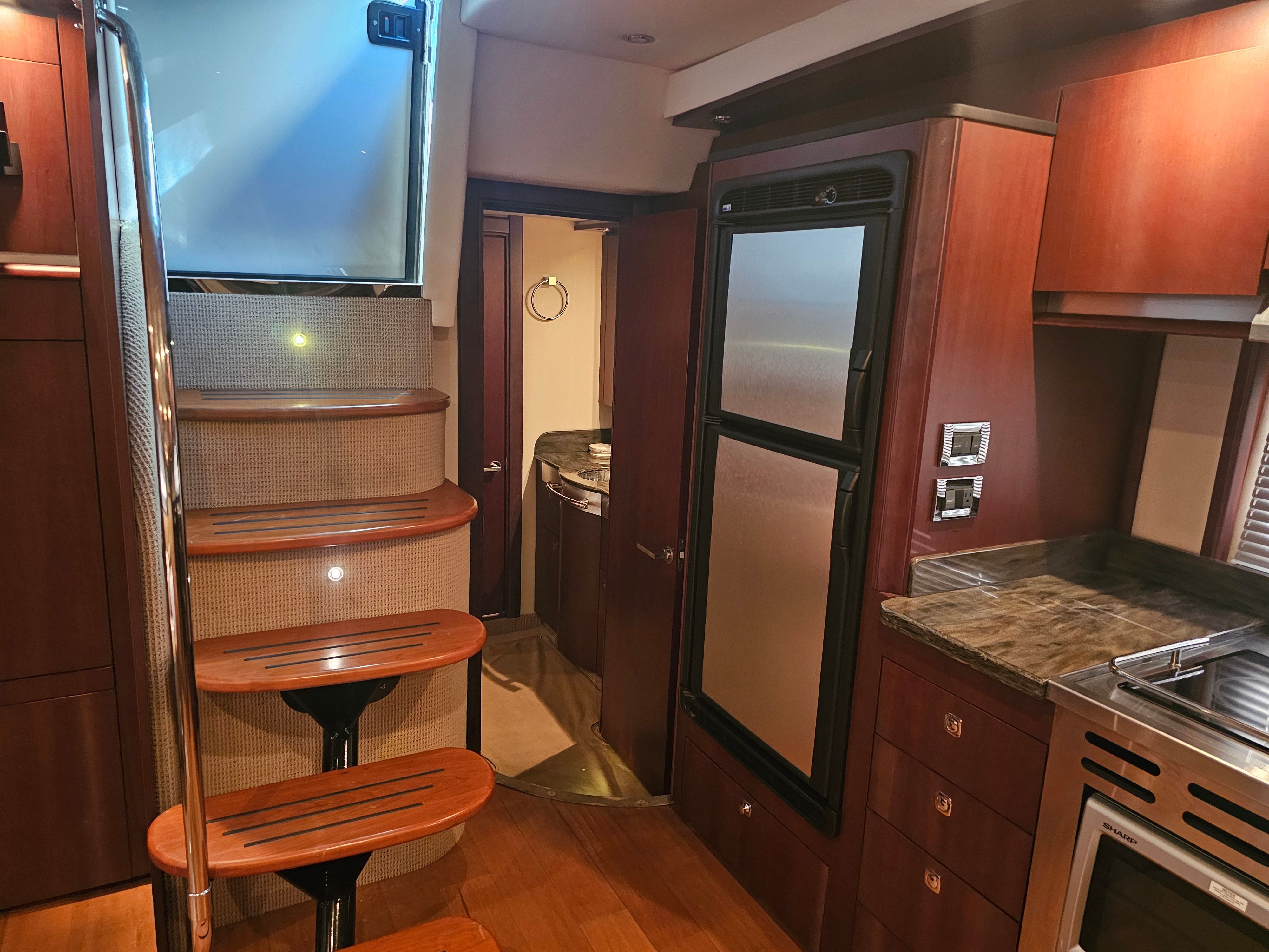 2012 Sea Ray 500 Sundancer - 41