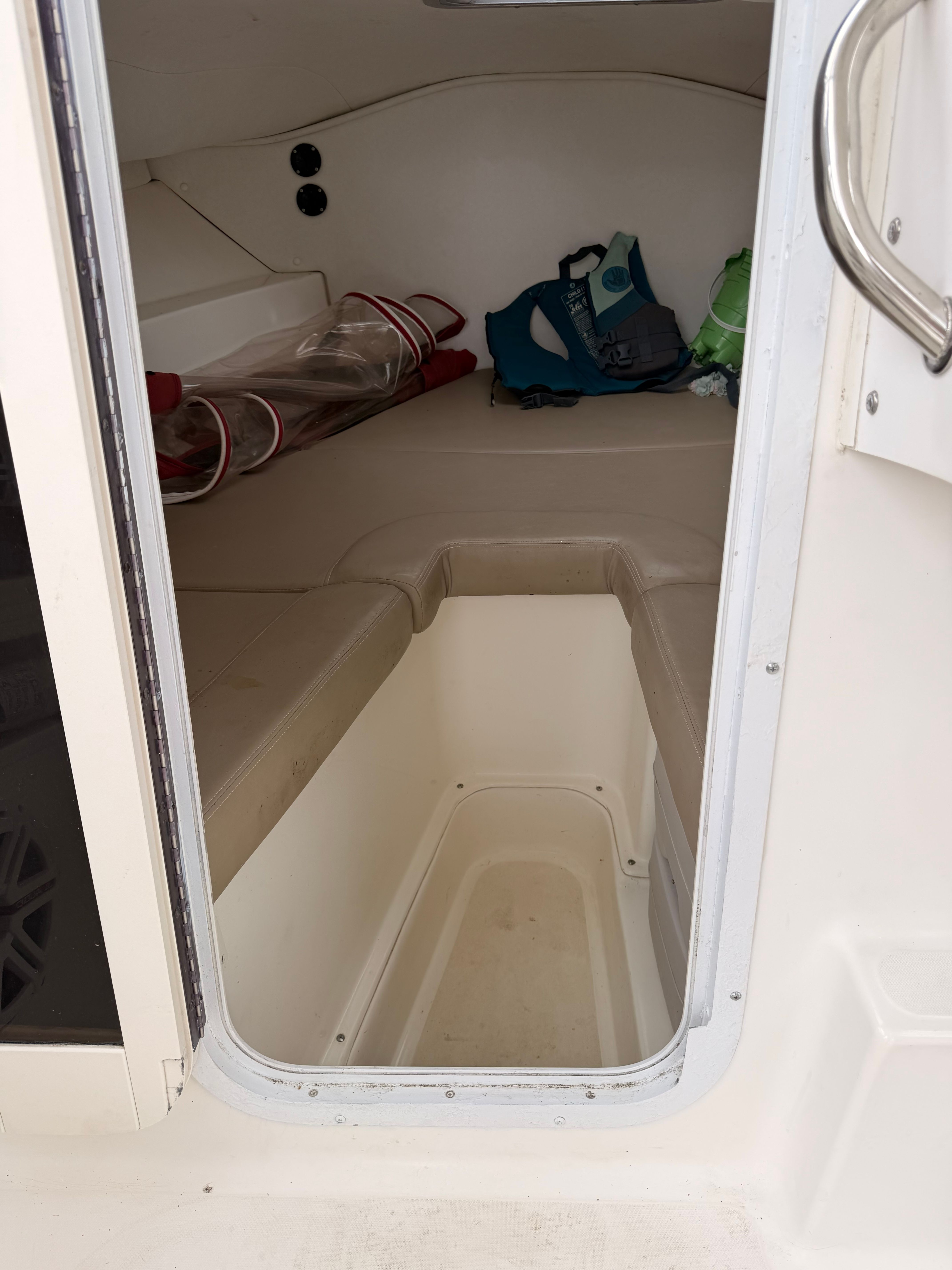 2001 Boston Whaler 23 Conquest - 7