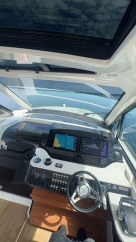 2022 Sea Ray Sundancer 370 - 23
