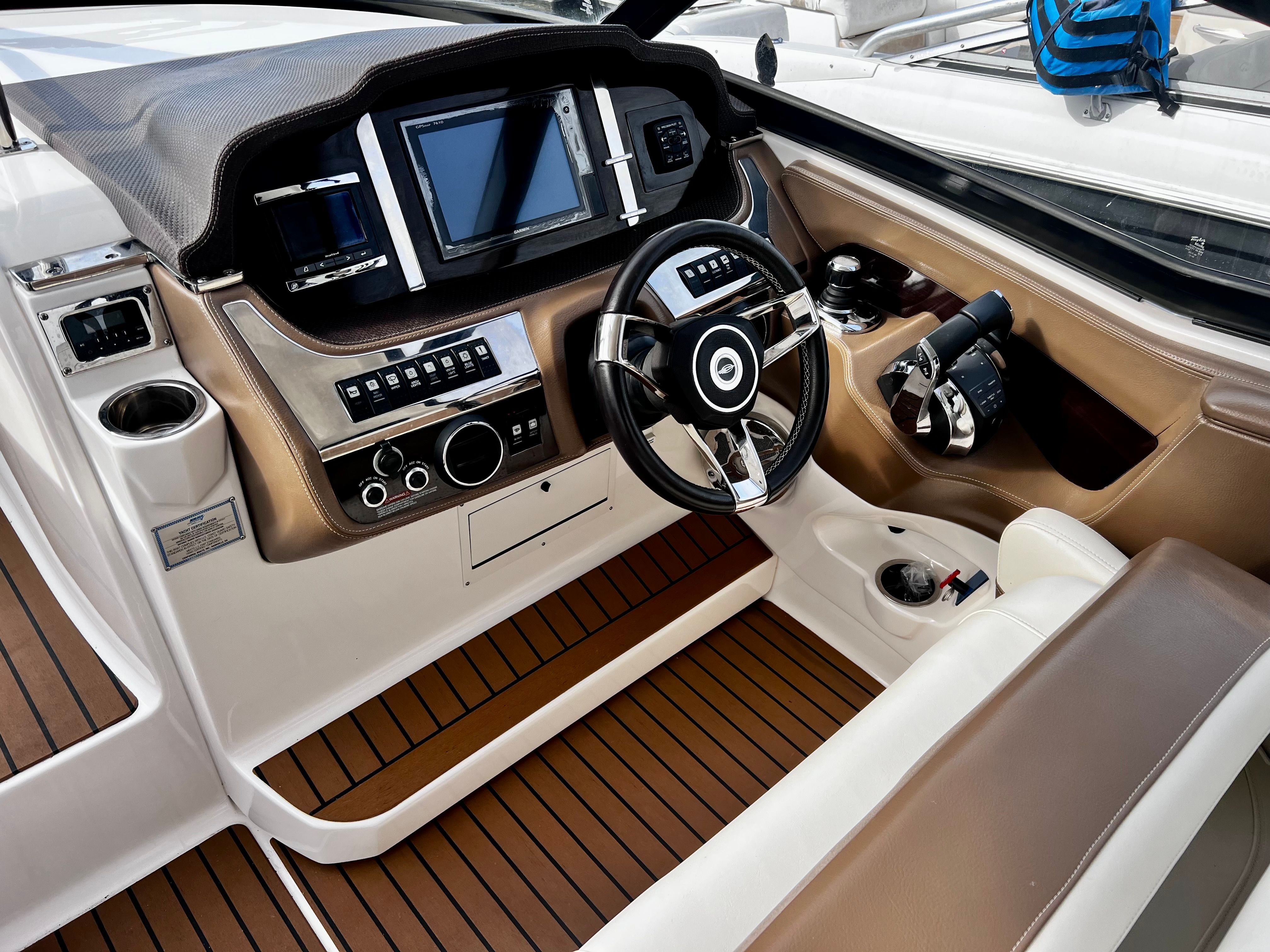 2017 Chaparral 337 SSX - 11