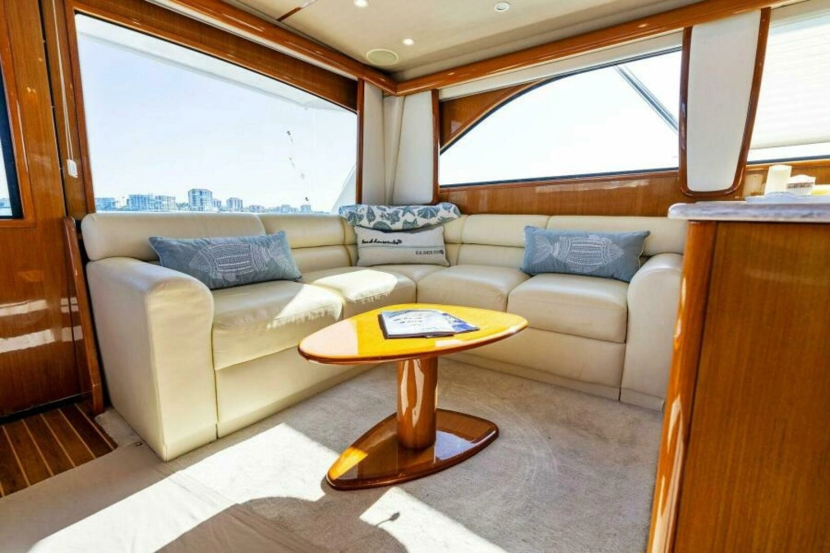 2003 Viking 48 Convertible - Image 21