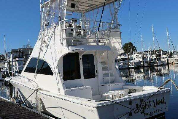 2002 Luhrs 34 Convertible