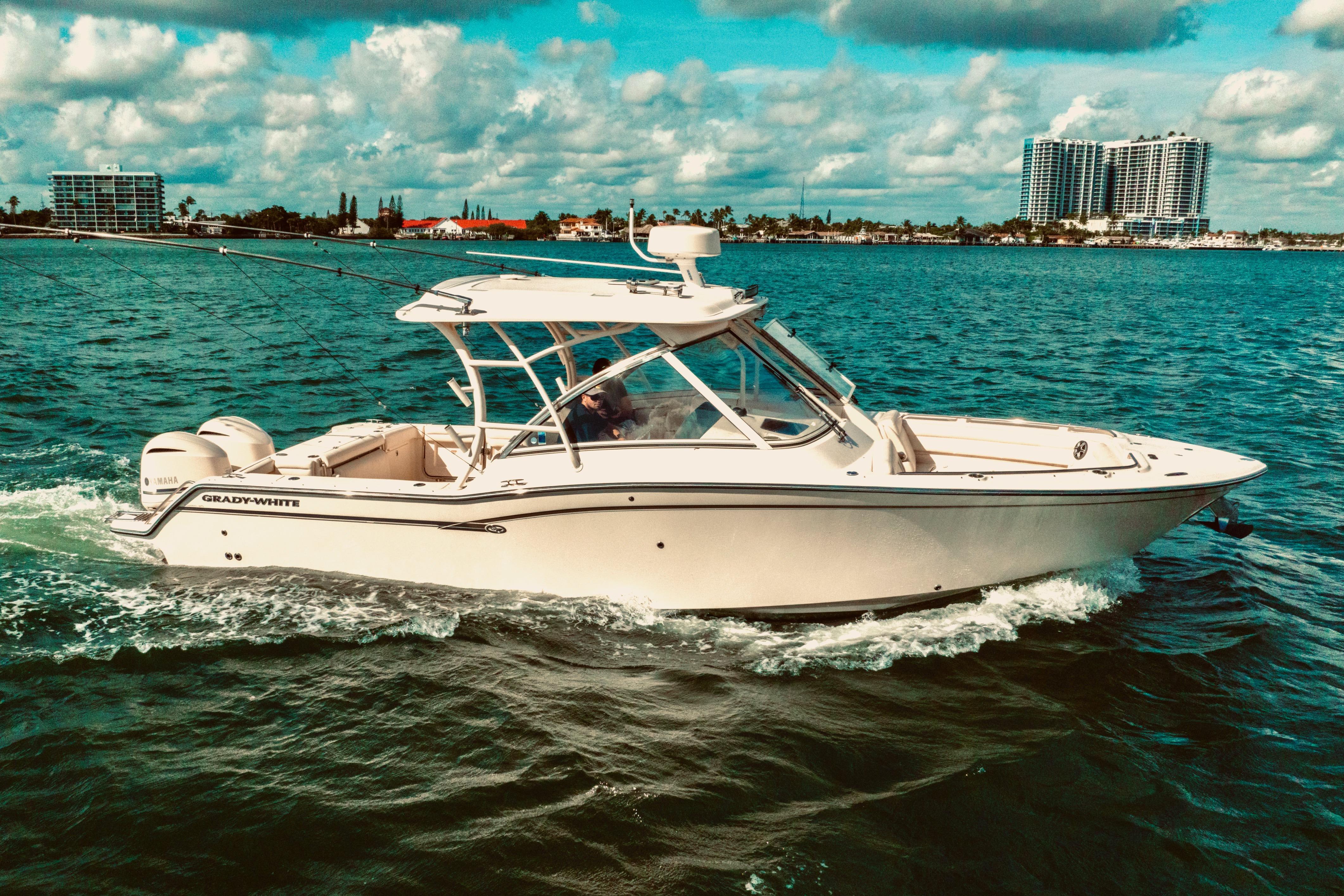 2019 Grady-White Freedom 325