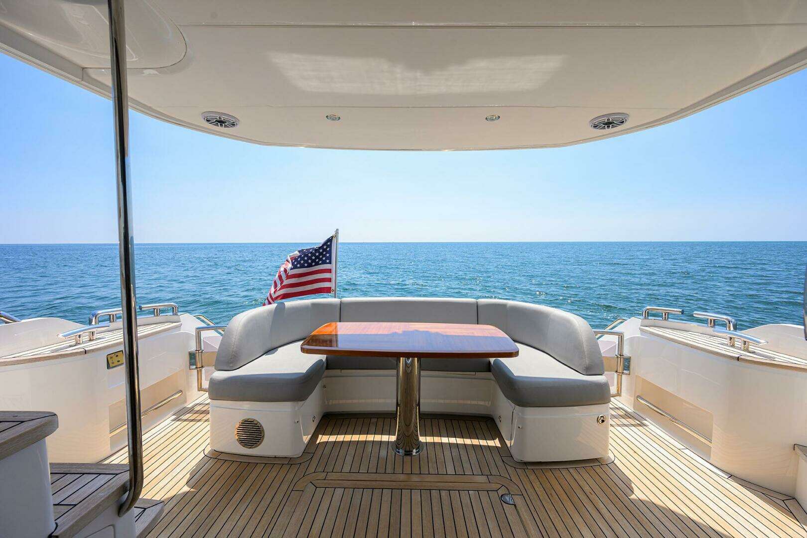 2018 Princess F49 - Image 21