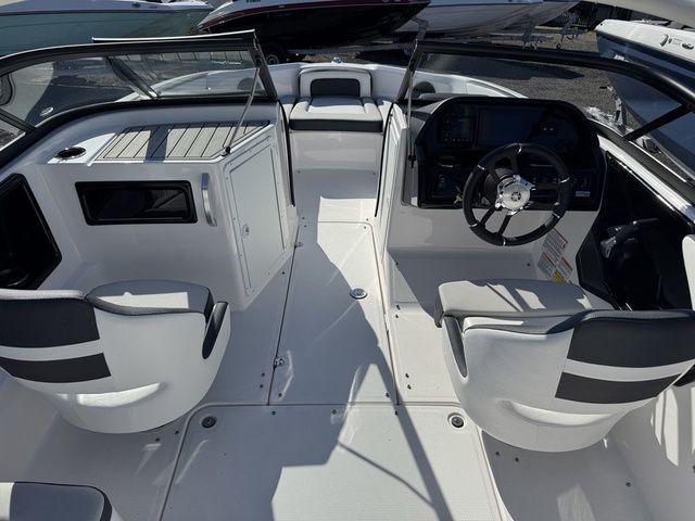 2026 Yamaha Boats 195S - 5